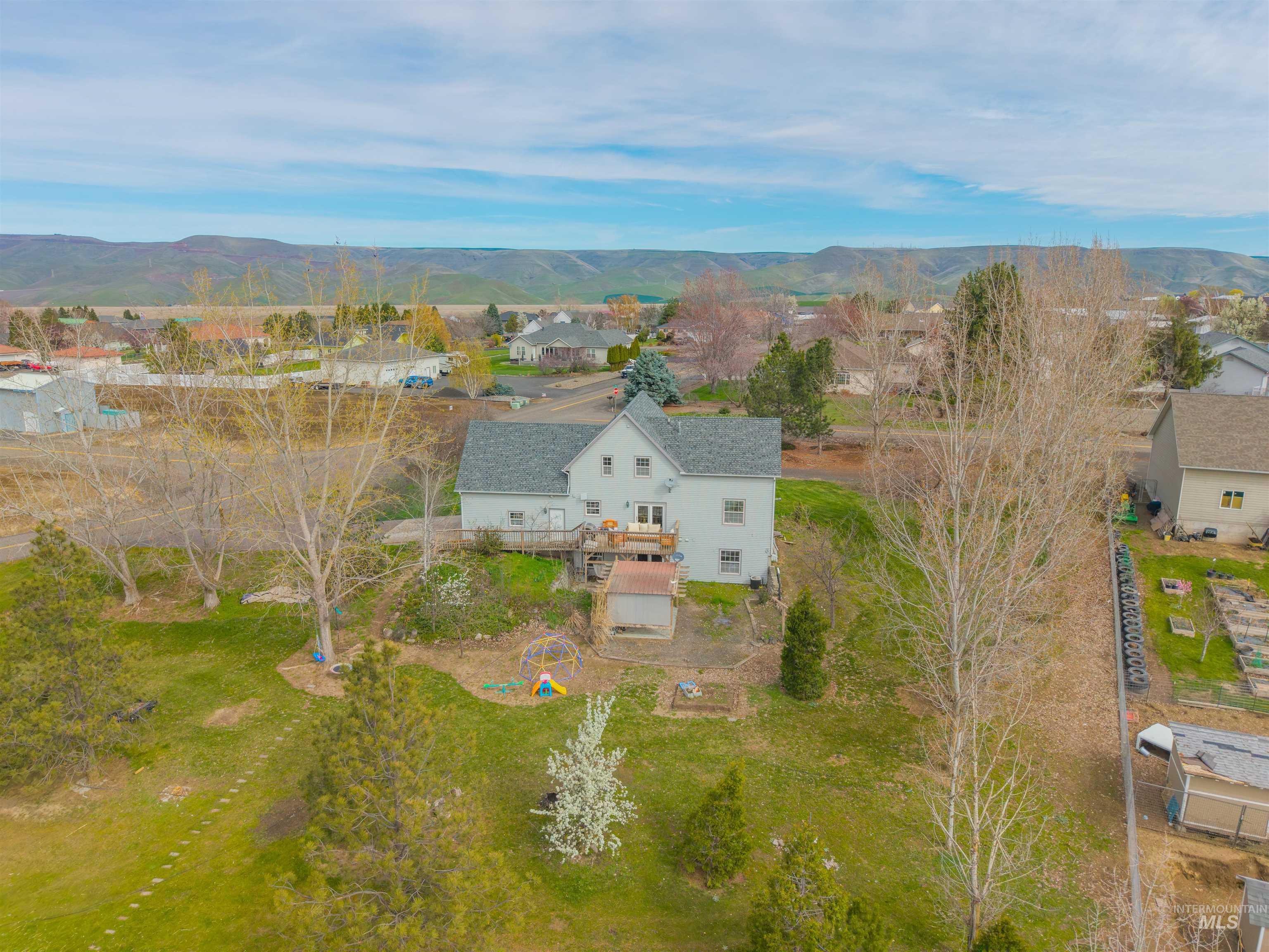 6598 Cougar Ridge Road, Lewiston, Idaho 83501, 4 Bedrooms, 3 Bathrooms, Residential For Sale, Price $689,000,MLS 98980081