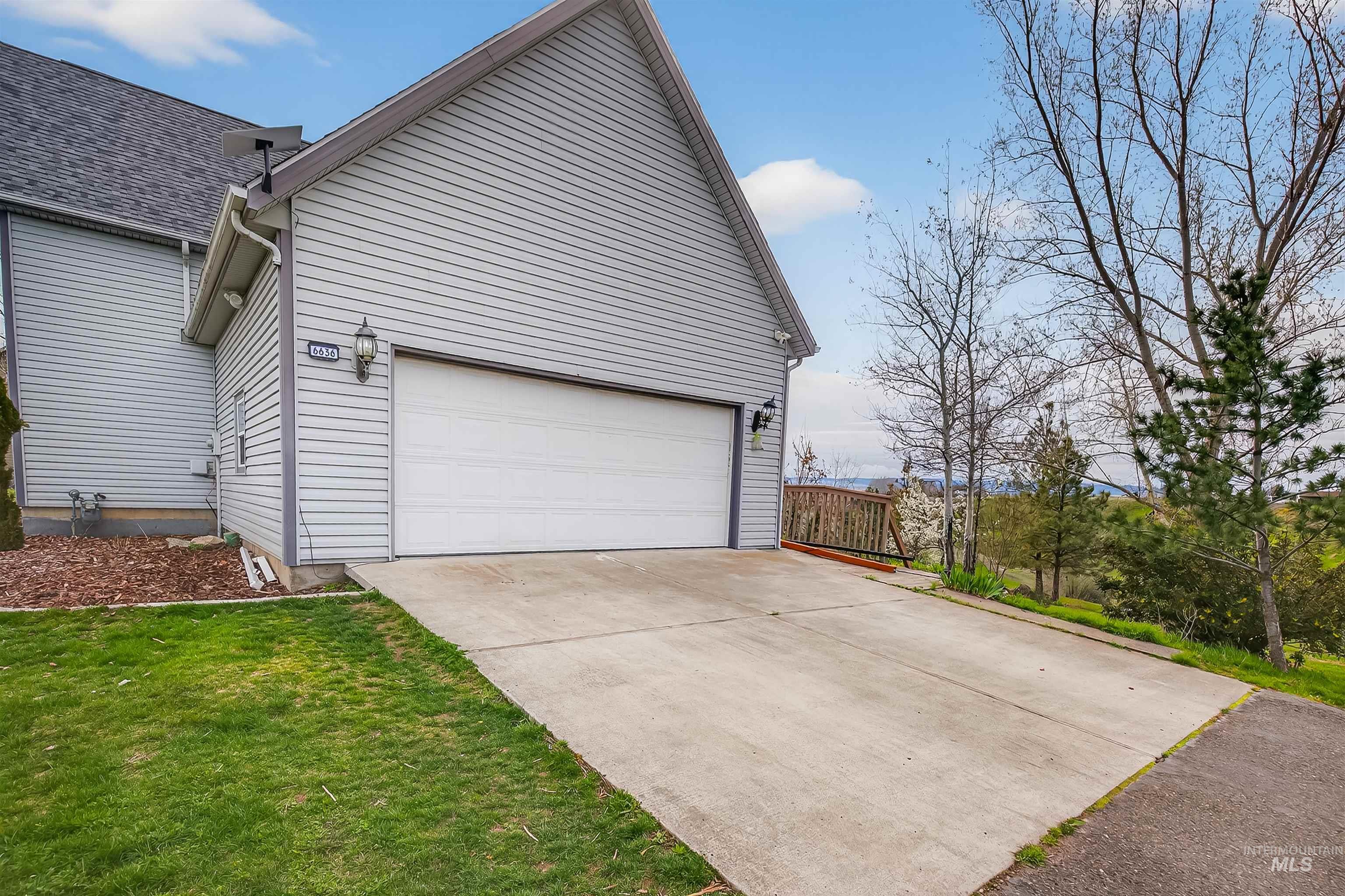 6598 Cougar Ridge Road, Lewiston, Idaho 83501, 4 Bedrooms, 3 Bathrooms, Residential For Sale, Price $665,500,MLS 98980081