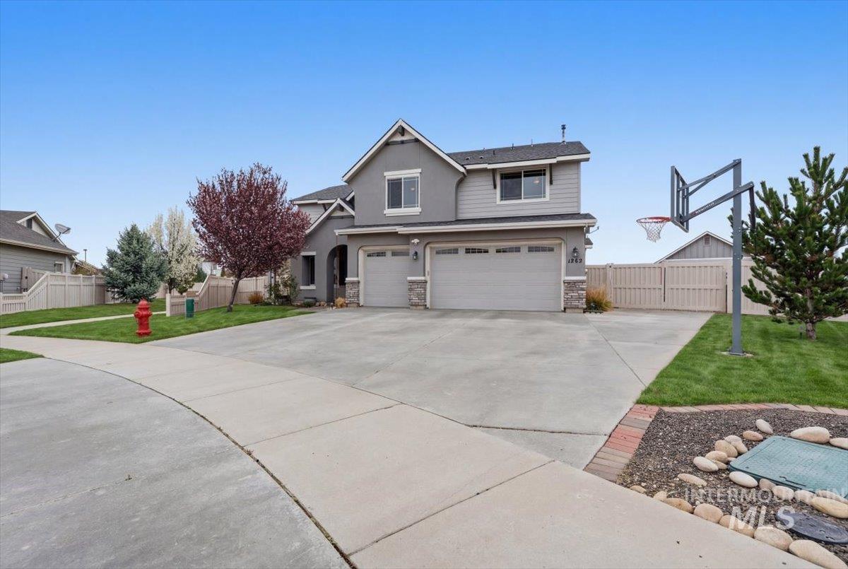1282 Cimarron Court, Middleton, Idaho 83644, 5 Bedrooms, 3 Bathrooms, Residential For Sale, Price $959,000,MLS 98980082