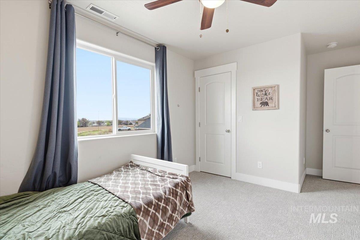 1282 Cimarron Court, Middleton, Idaho 83644, 5 Bedrooms, 3 Bathrooms, Residential For Sale, Price $959,000,MLS 98980082