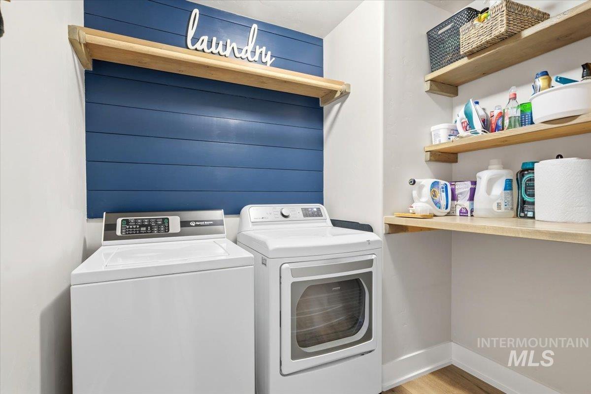 1282 Cimarron Court, Middleton, Idaho 83644, 5 Bedrooms, 3 Bathrooms, Residential For Sale, Price $959,000,MLS 98980082