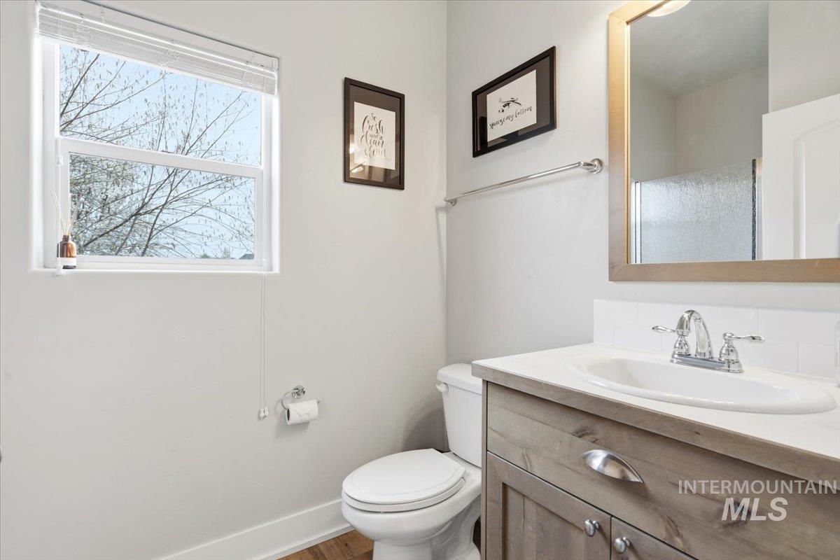 1282 Cimarron Court, Middleton, Idaho 83644, 5 Bedrooms, 3 Bathrooms, Residential For Sale, Price $959,000,MLS 98980082