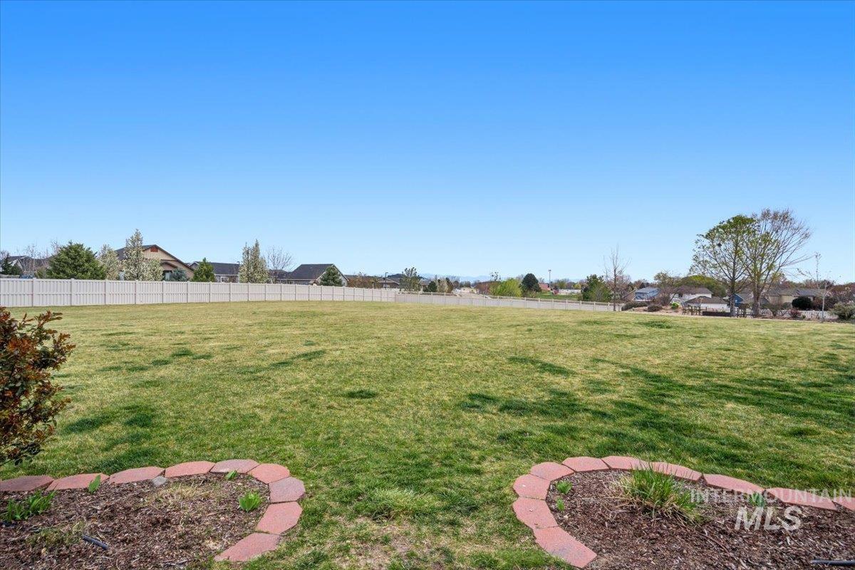 1282 Cimarron Court, Middleton, Idaho 83644, 5 Bedrooms, 3 Bathrooms, Residential For Sale, Price $959,000,MLS 98980082