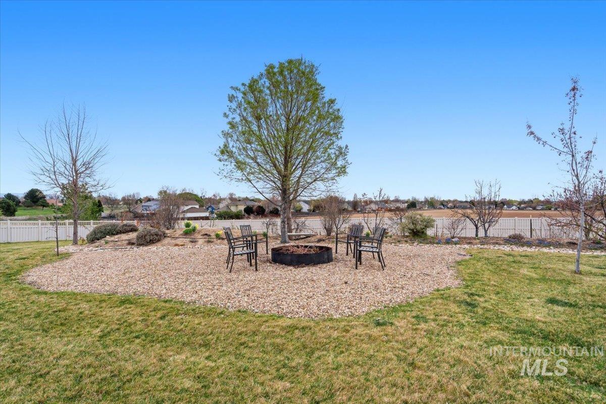 1282 Cimarron Court, Middleton, Idaho 83644, 5 Bedrooms, 3 Bathrooms, Residential For Sale, Price $959,000,MLS 98980082