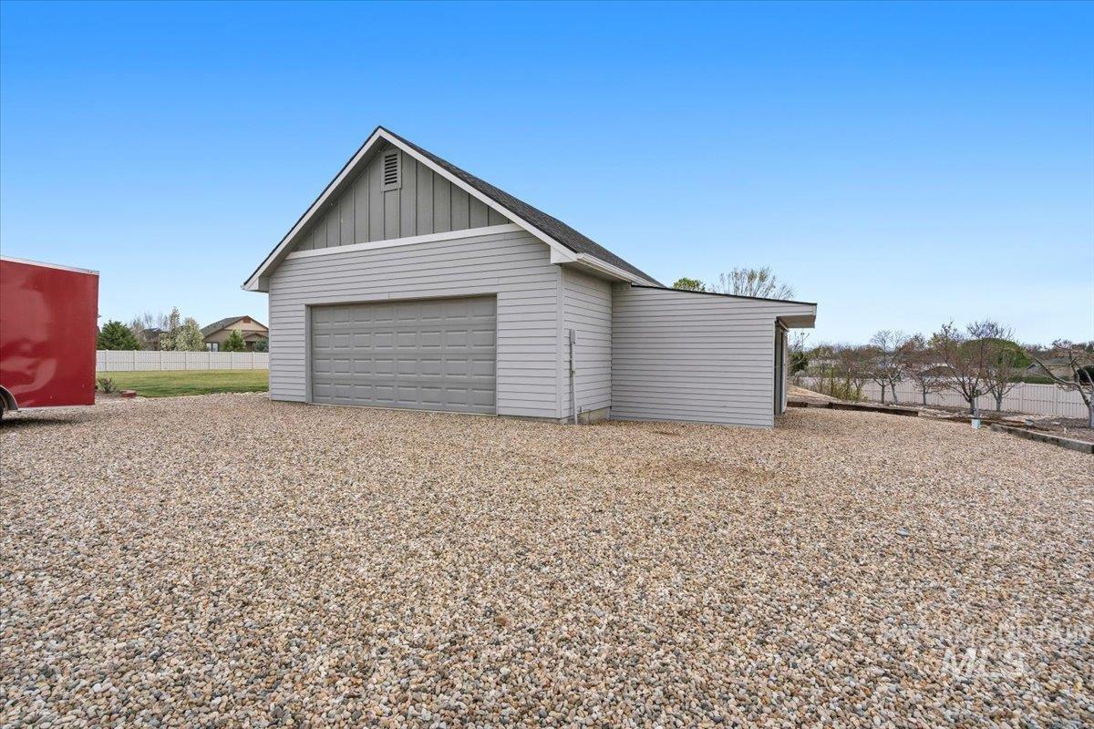 1282 Cimarron Court, Middleton, Idaho 83644, 5 Bedrooms, 3 Bathrooms, Residential For Sale, Price $959,000,MLS 98980082