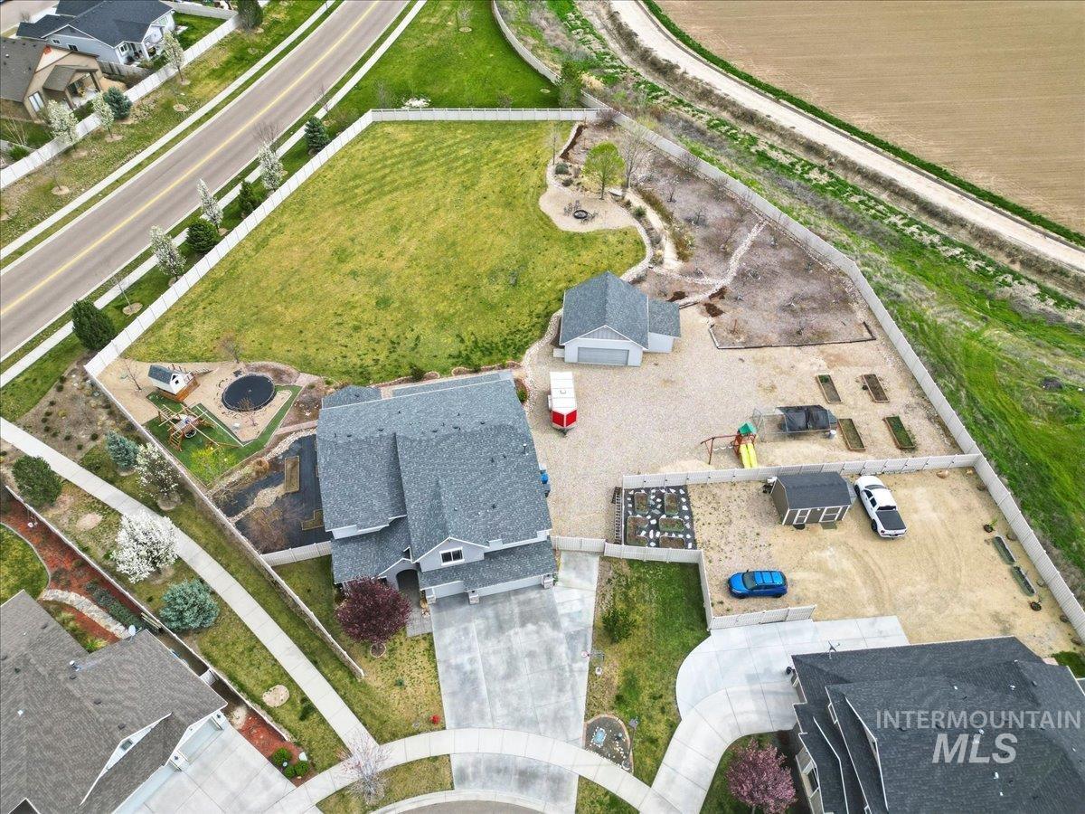 1282 Cimarron Court, Middleton, Idaho 83644, 5 Bedrooms, 3 Bathrooms, Residential For Sale, Price $959,000,MLS 98980082