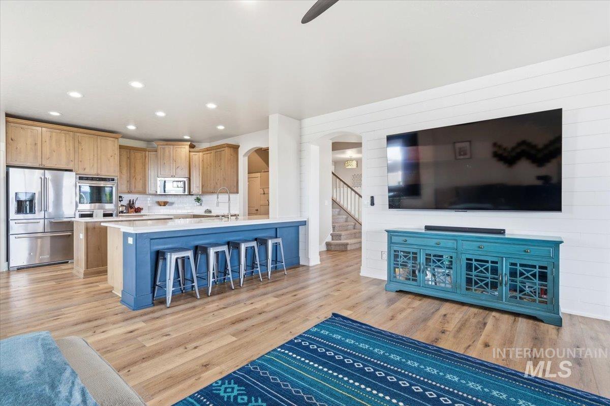 1282 Cimarron Court, Middleton, Idaho 83644, 5 Bedrooms, 3 Bathrooms, Residential For Sale, Price $959,000,MLS 98980082