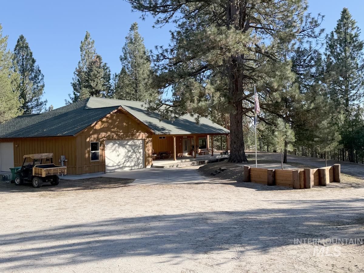 7 Carey Way, Cascade, Idaho 83611, 2 Bedrooms, 2 Bathrooms, Residential For Sale, Price $764,900,MLS 98980085