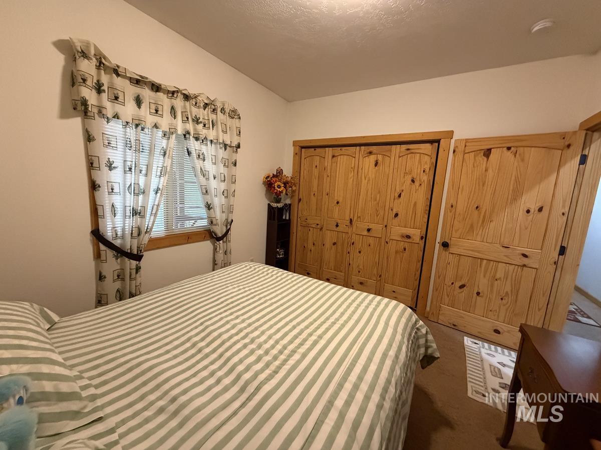 7 Carey Way, Cascade, Idaho 83611, 2 Bedrooms, 2 Bathrooms, Residential For Sale, Price $764,900,MLS 98980085