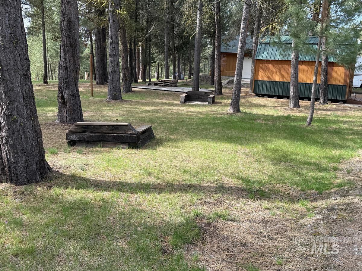 7 Carey Way, Cascade, Idaho 83611, 2 Bedrooms, 2 Bathrooms, Residential For Sale, Price $764,900,MLS 98980085