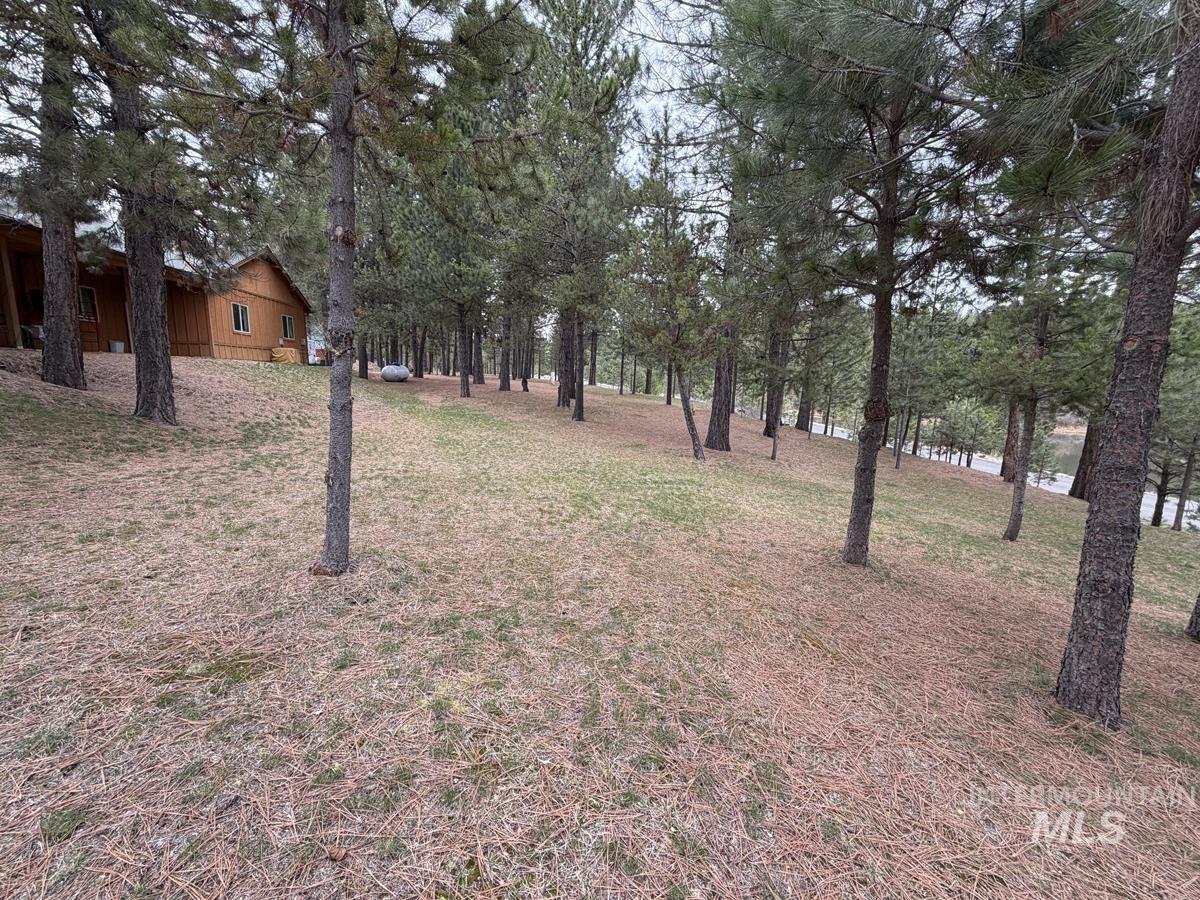 7 Carey Way, Cascade, Idaho 83611, 2 Bedrooms, 2 Bathrooms, Residential For Sale, Price $764,900, 98980085