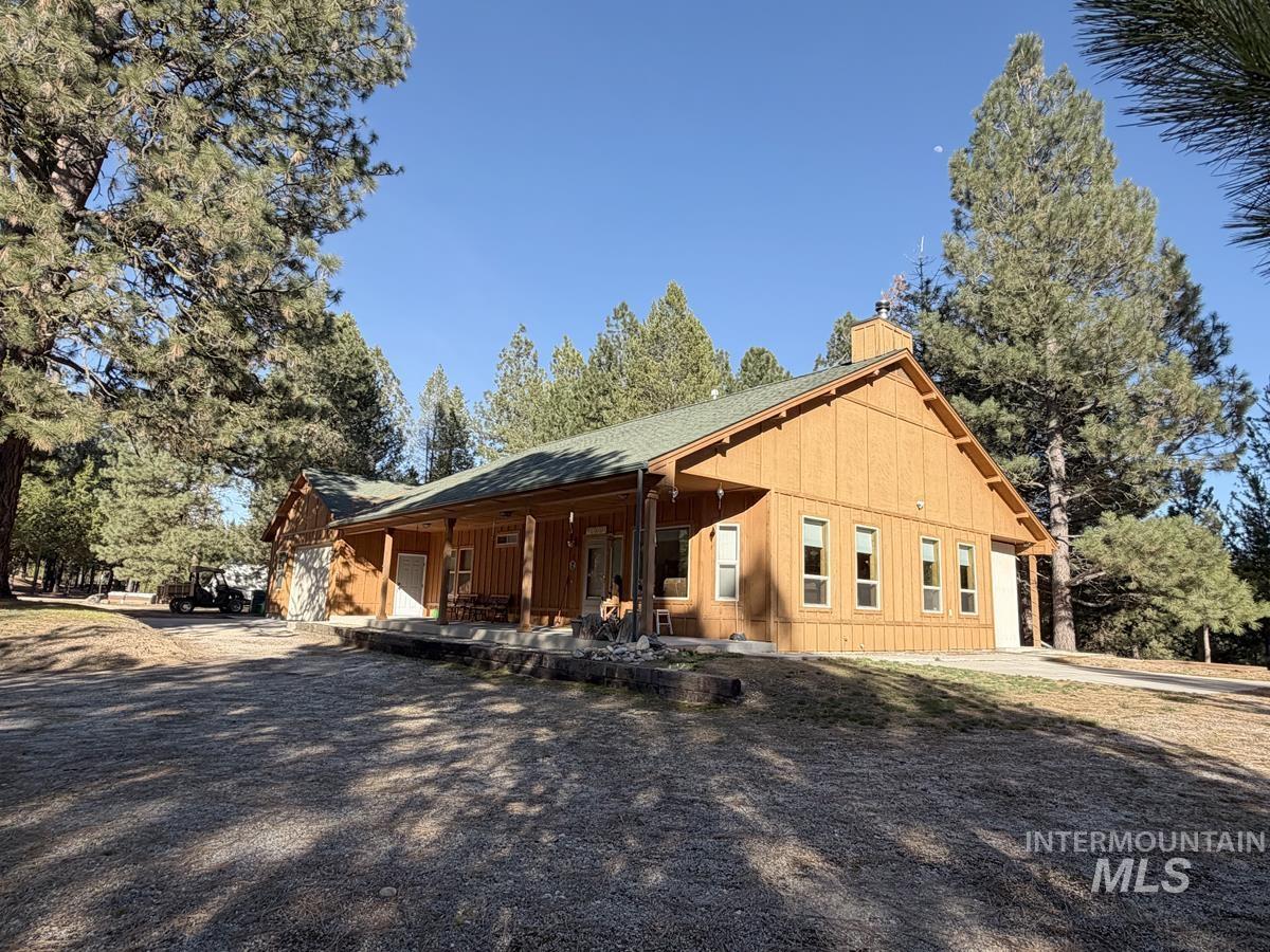 7 Carey Way, Cascade, Idaho 83611, 2 Bedrooms, 2 Bathrooms, Residential For Sale, Price $764,900,MLS 98980085