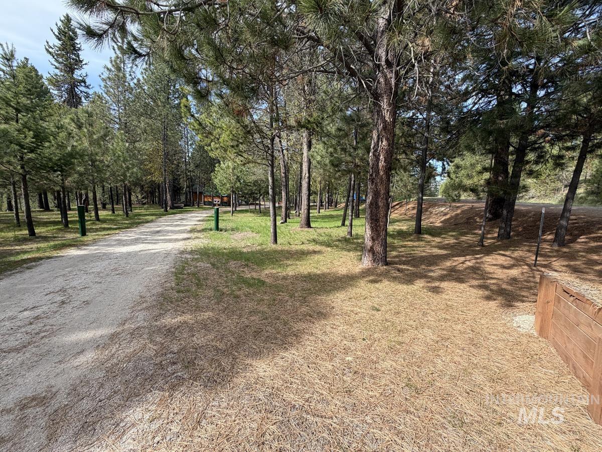 7 Carey Way, Cascade, Idaho 83611, 2 Bedrooms, 2 Bathrooms, Residential For Sale, Price $764,900,MLS 98980085