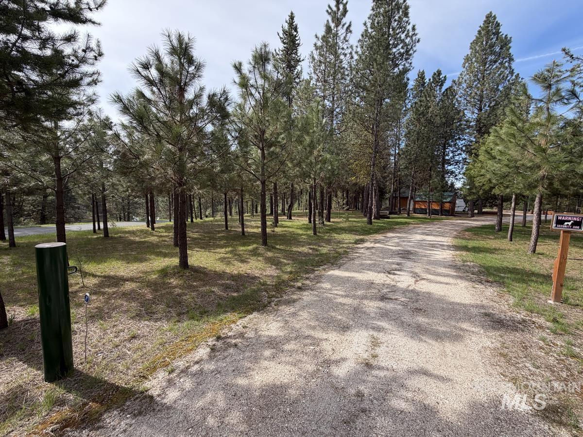 7 Carey Way, Cascade, Idaho 83611, 2 Bedrooms, 2 Bathrooms, Residential For Sale, Price $764,900,MLS 98980085