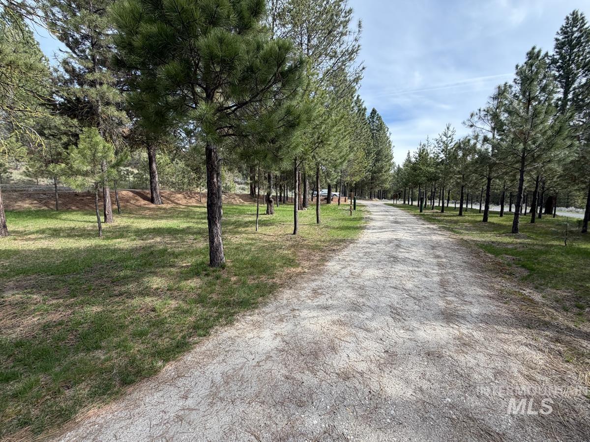 7 Carey Way, Cascade, Idaho 83611, 2 Bedrooms, 2 Bathrooms, Residential For Sale, Price $764,900,MLS 98980085