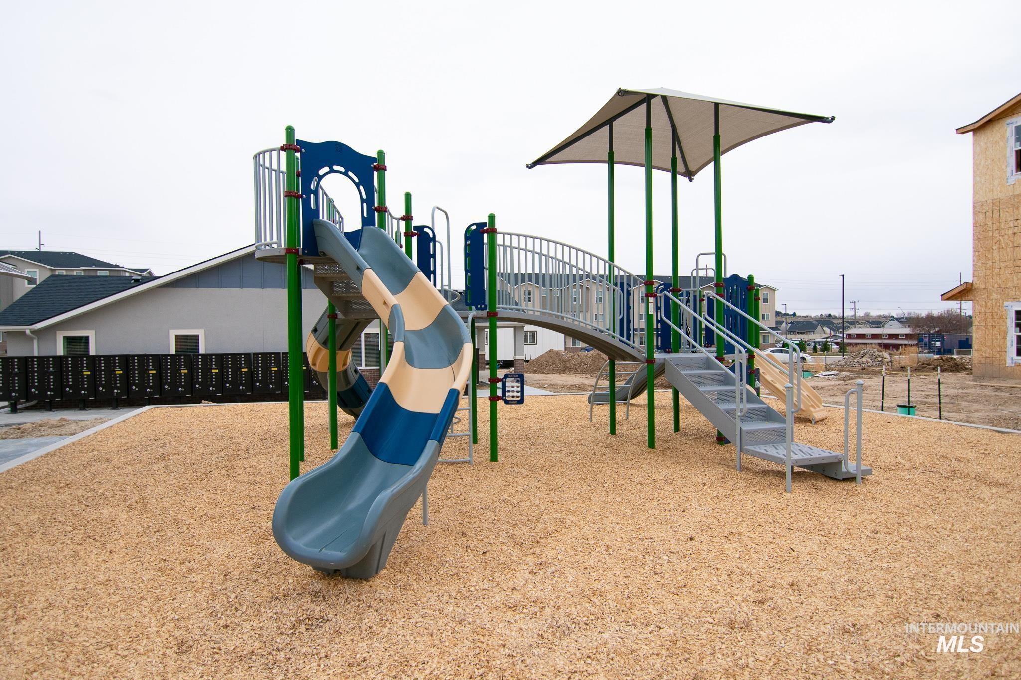 4055 Bunny Hill Lane, Meridian, Idaho 83642, 3 Bedrooms, 2 Bathrooms, Residential Income For Sale, Price $649,900, 98980091