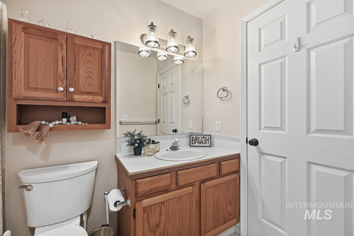 1378 N Trail Creek Way, Eagle, Idaho 83616, 3 Bedrooms, 2 Bathrooms, Residential For Sale, Price $499,000,MLS 98980092