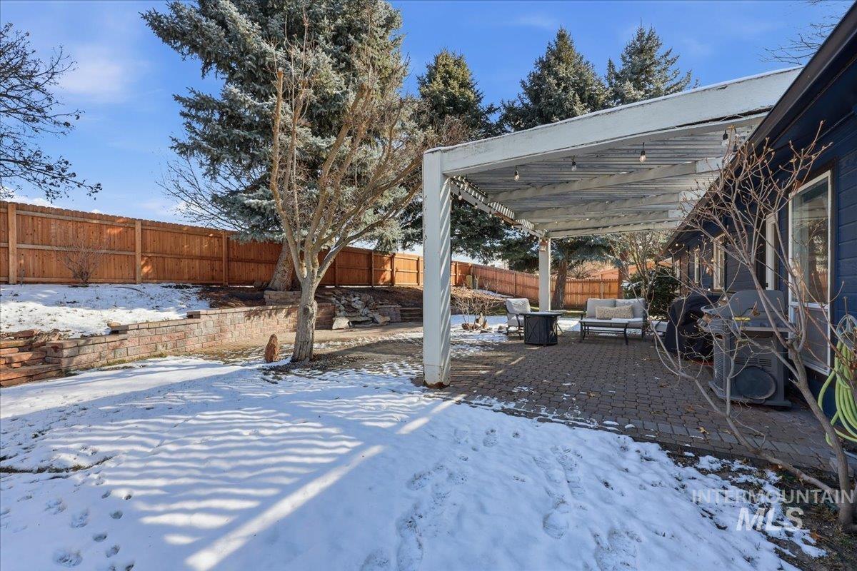 1378 N Trail Creek Way, Eagle, Idaho 83616, 3 Bedrooms, 2 Bathrooms, Residential For Sale, Price $499,000,MLS 98980092