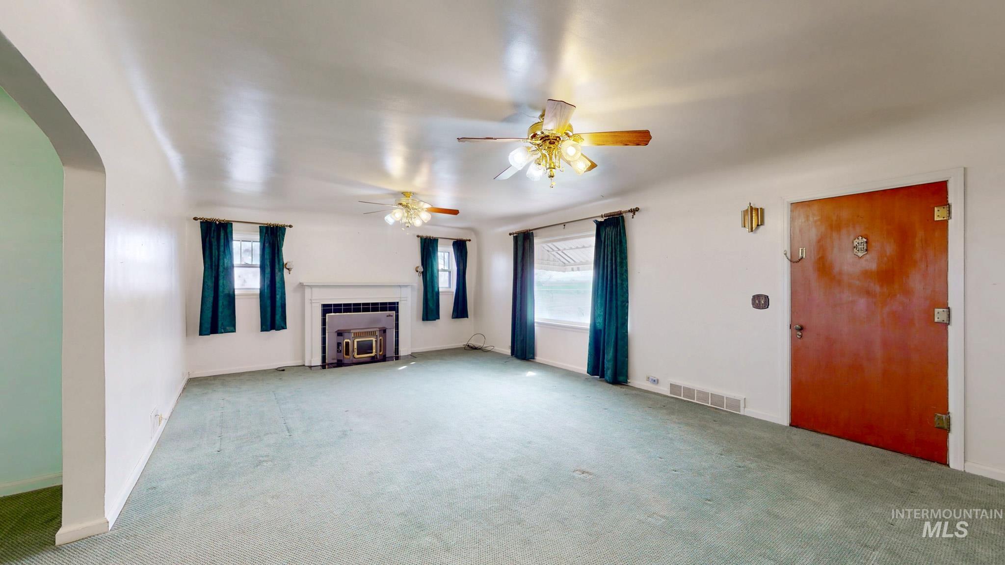 2088 E 3700 N, Filer, Idaho 83328, 3 Bedrooms, 1 Bathroom, Residential For Sale, Price $575,000,MLS 98980094