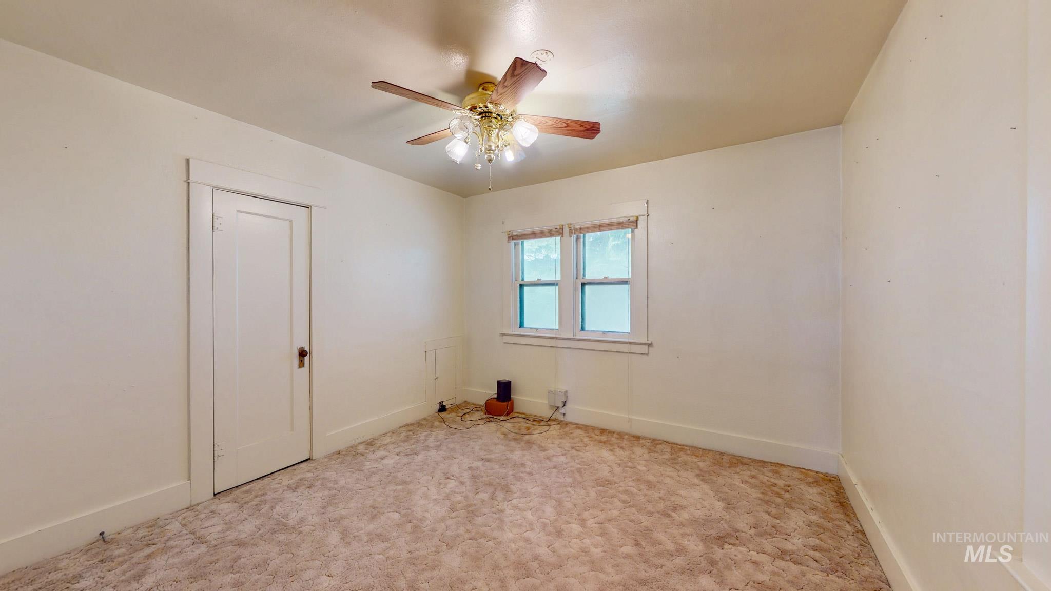 2088 E 3700 N, Filer, Idaho 83328, 3 Bedrooms, 1 Bathroom, Residential For Sale, Price $575,000,MLS 98980094