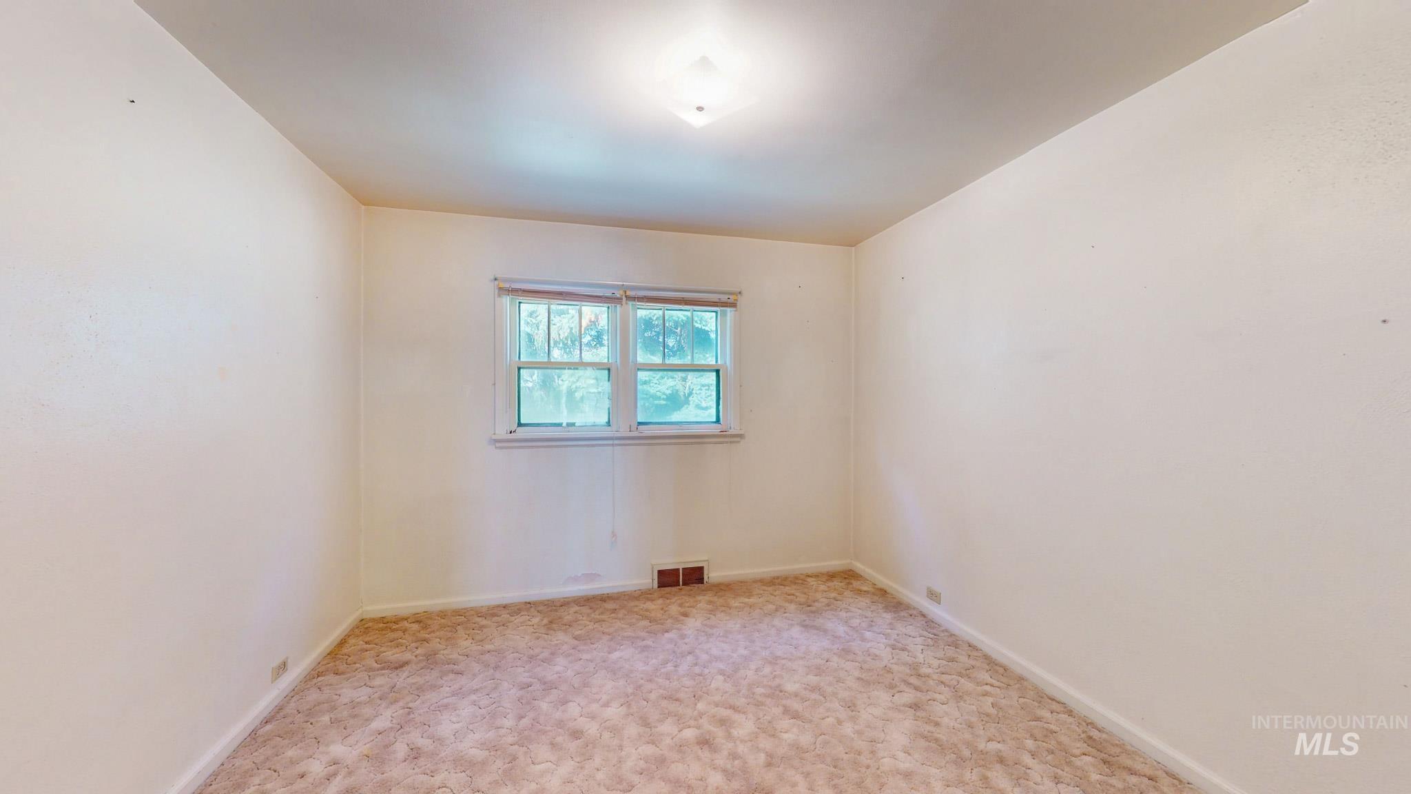 2088 E 3700 N, Filer, Idaho 83328, 3 Bedrooms, 1 Bathroom, Residential For Sale, Price $575,000,MLS 98980094