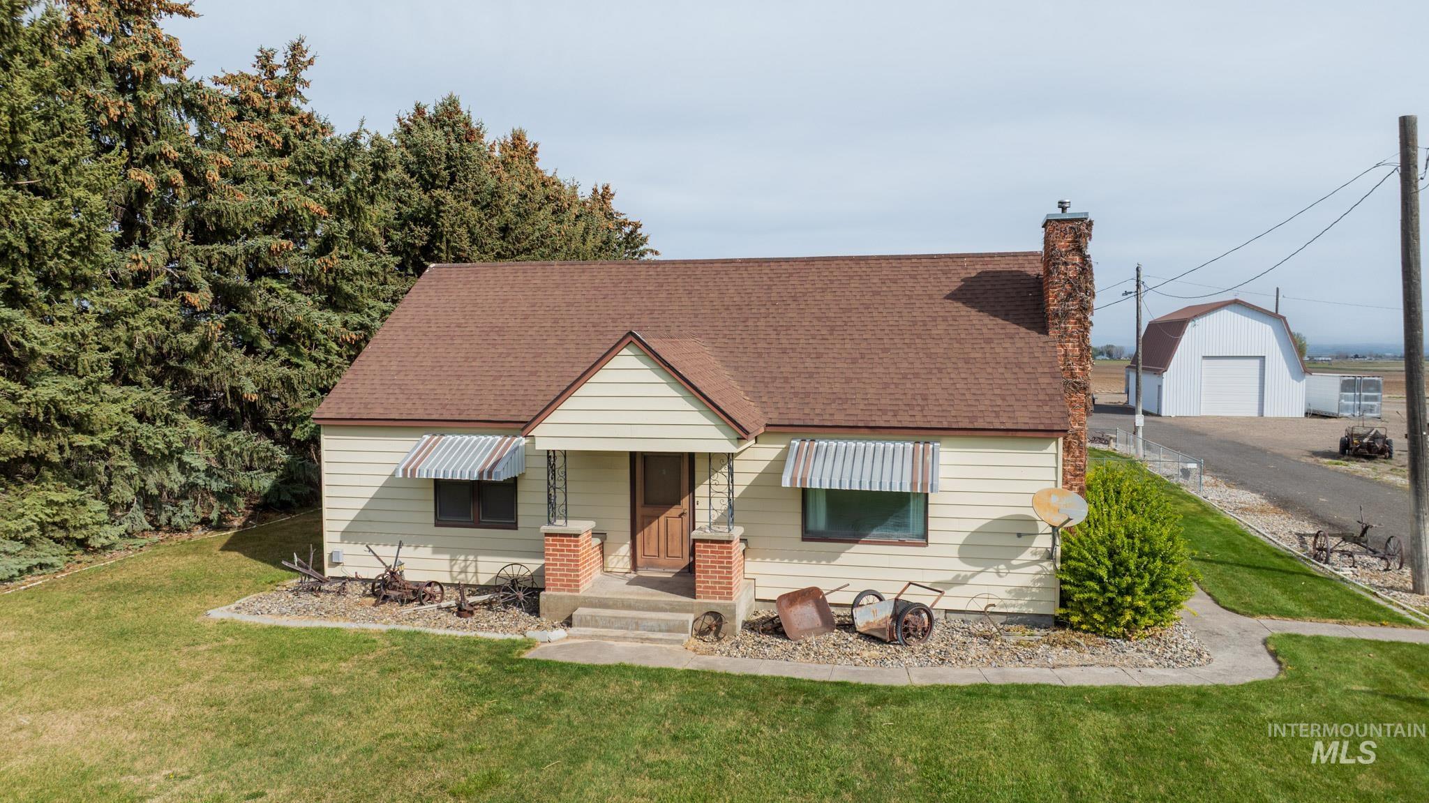 2088 E 3700 N, Filer, Idaho 83328, 3 Bedrooms, 1 Bathroom, Residential For Sale, Price $575,000,MLS 98980094