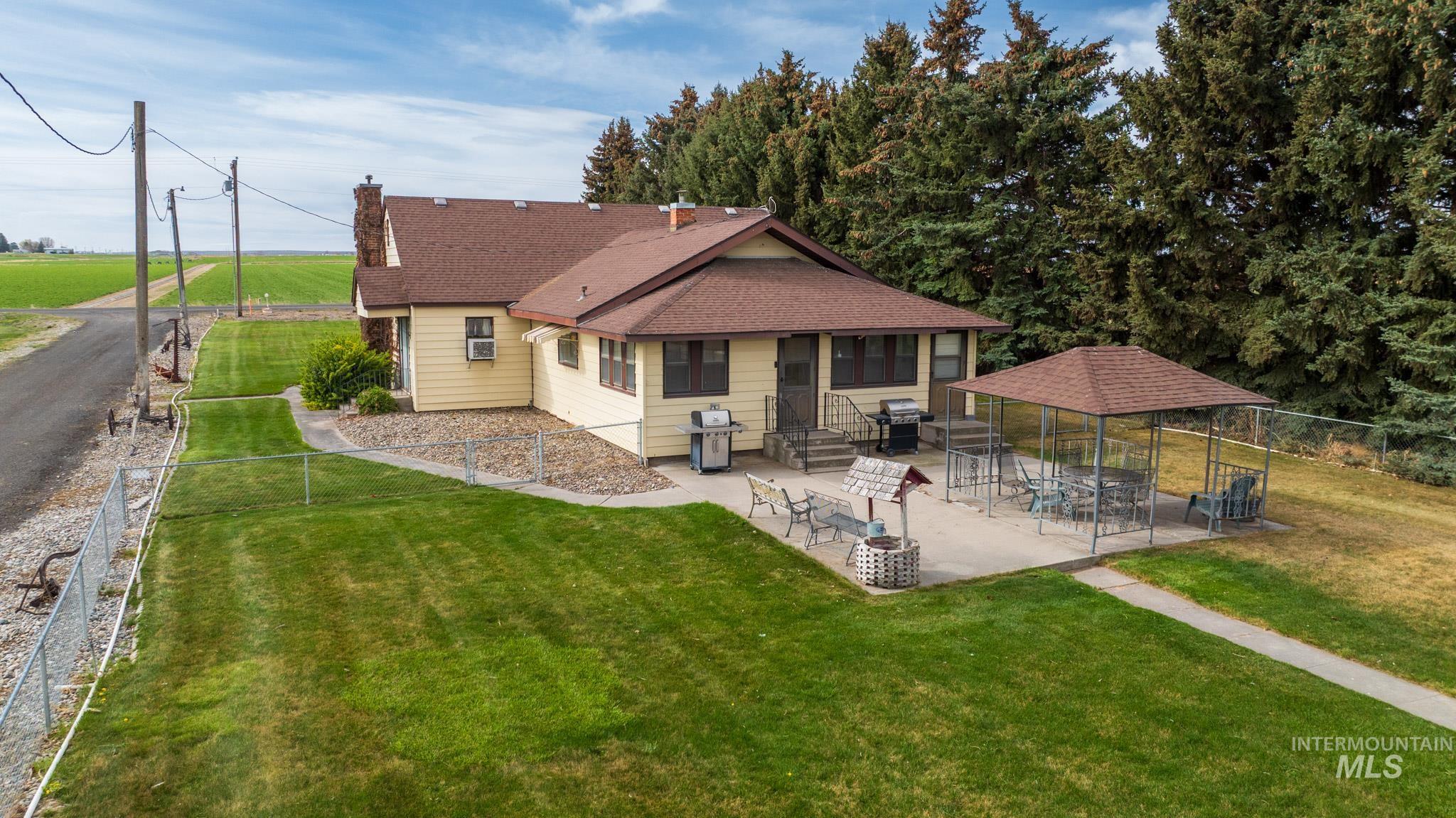 2088 E 3700 N, Filer, Idaho 83328, 3 Bedrooms, 1 Bathroom, Residential For Sale, Price $575,000,MLS 98980094