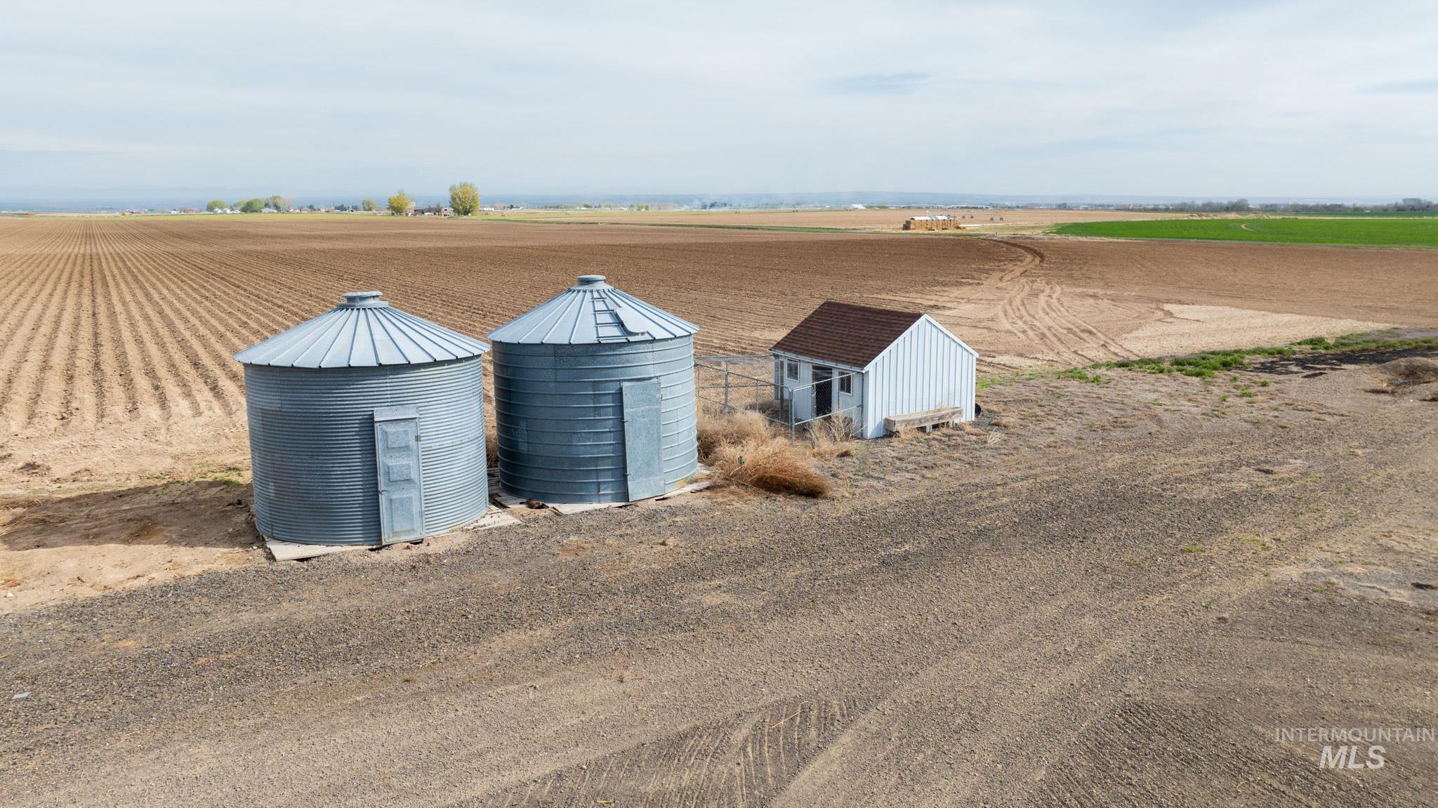 2088 E 3700 N, Filer, Idaho 83328, 3 Bedrooms, 1 Bathroom, Residential For Sale, Price $575,000,MLS 98980094