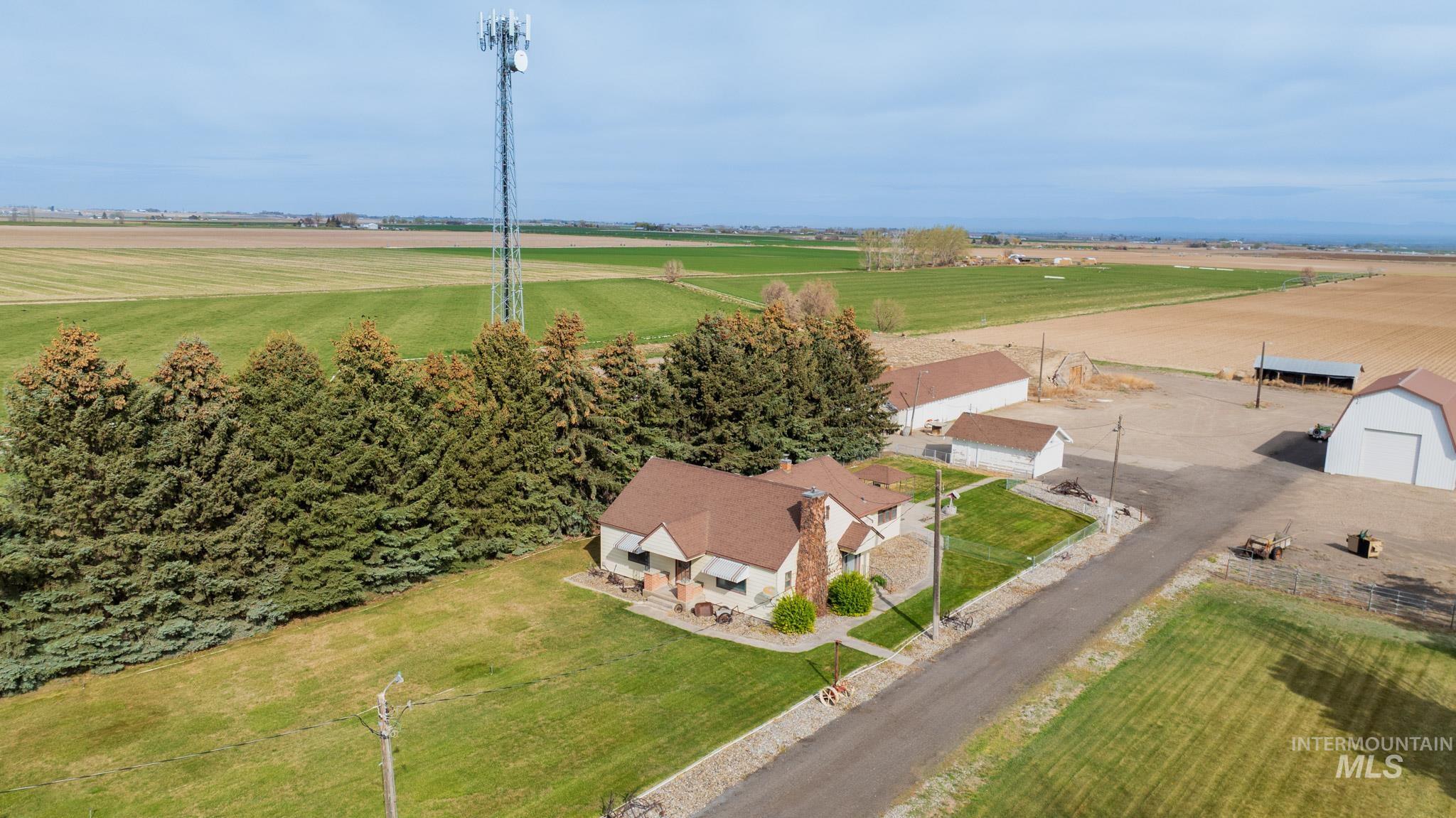 2088 E 3700 N, Filer, Idaho 83328, 3 Bedrooms, 1 Bathroom, Residential For Sale, Price $575,000,MLS 98980094