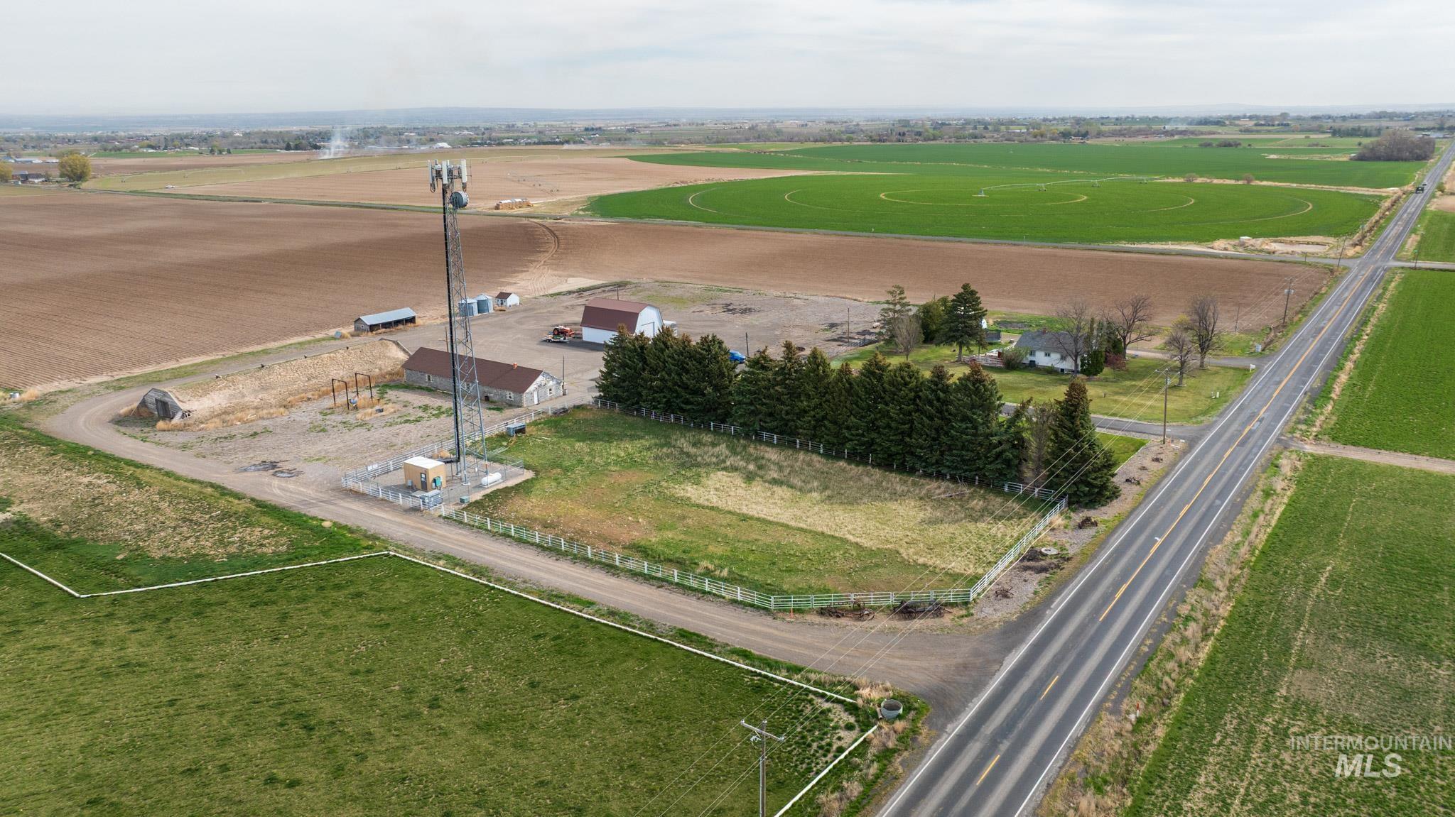 2088 E 3700 N, Filer, Idaho 83328, 3 Bedrooms, 1 Bathroom, Residential For Sale, Price $575,000,MLS 98980094