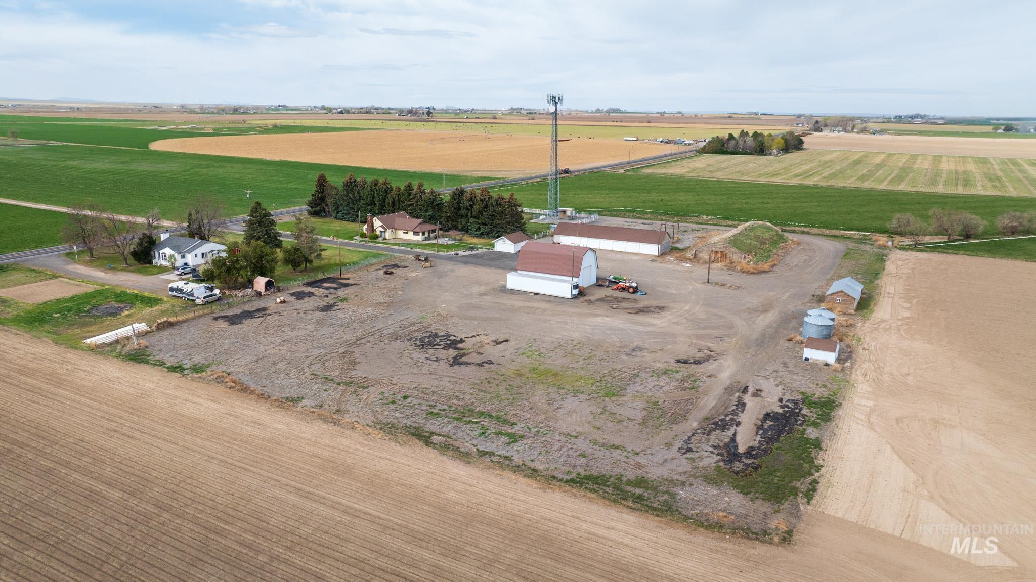 2088 E 3700 N, Filer, Idaho 83328, 3 Bedrooms, 1 Bathroom, Residential For Sale, Price $575,000,MLS 98980094