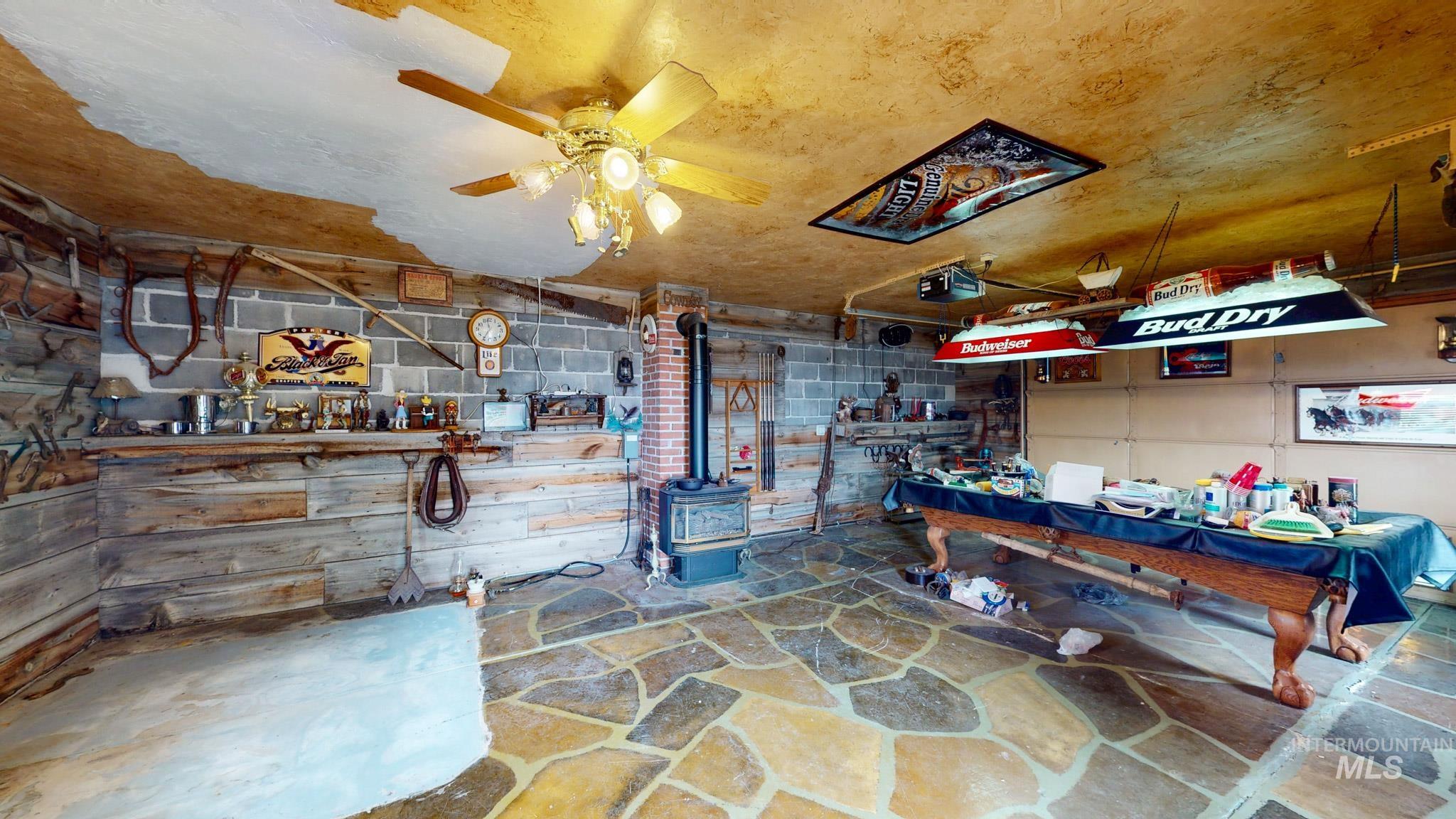 2088 E 3700 N, Filer, Idaho 83328, 3 Bedrooms, 1 Bathroom, Residential For Sale, Price $575,000,MLS 98980094