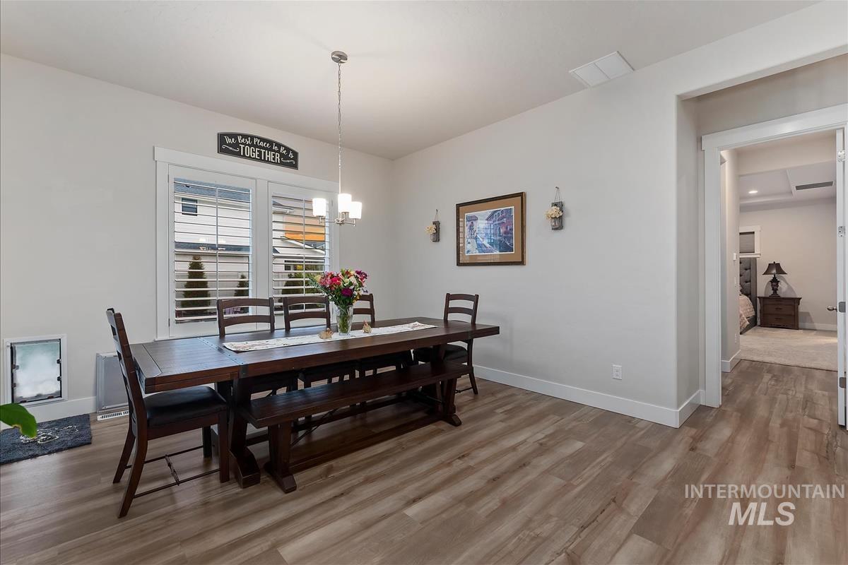 3413 N Hosta Ave, Star, Idaho 83669, 3 Bedrooms, 2.5 Bathrooms, Residential For Sale, Price $734,900,MLS 98980098