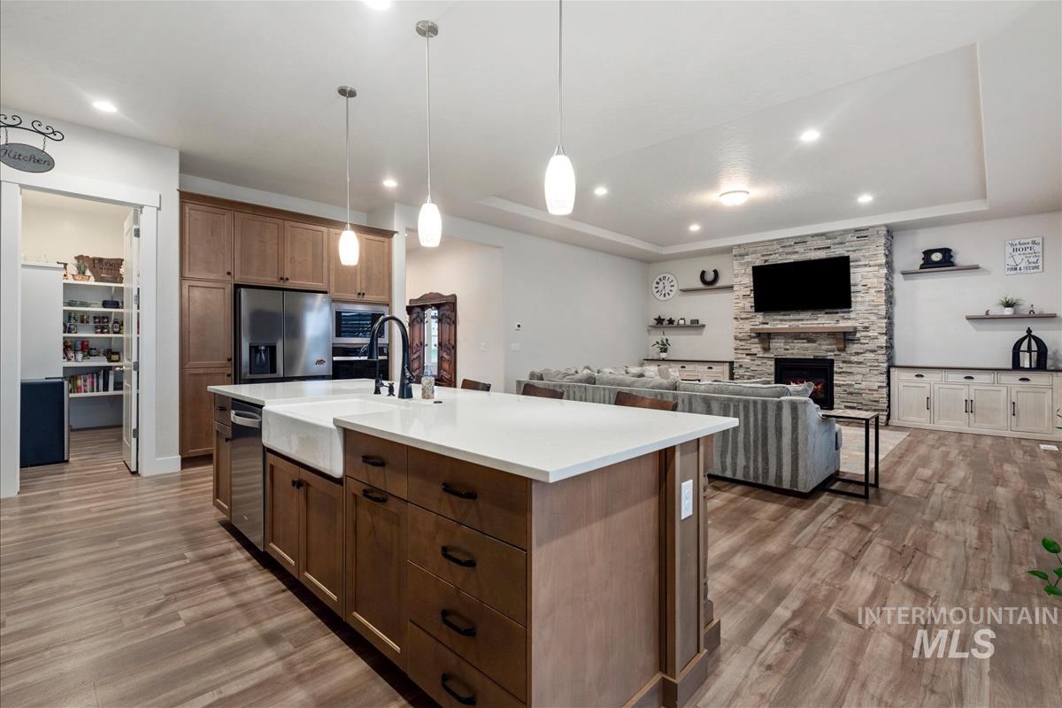 3413 N Hosta Ave, Star, Idaho 83669, 3 Bedrooms, 2.5 Bathrooms, Residential For Sale, Price $734,900,MLS 98980098