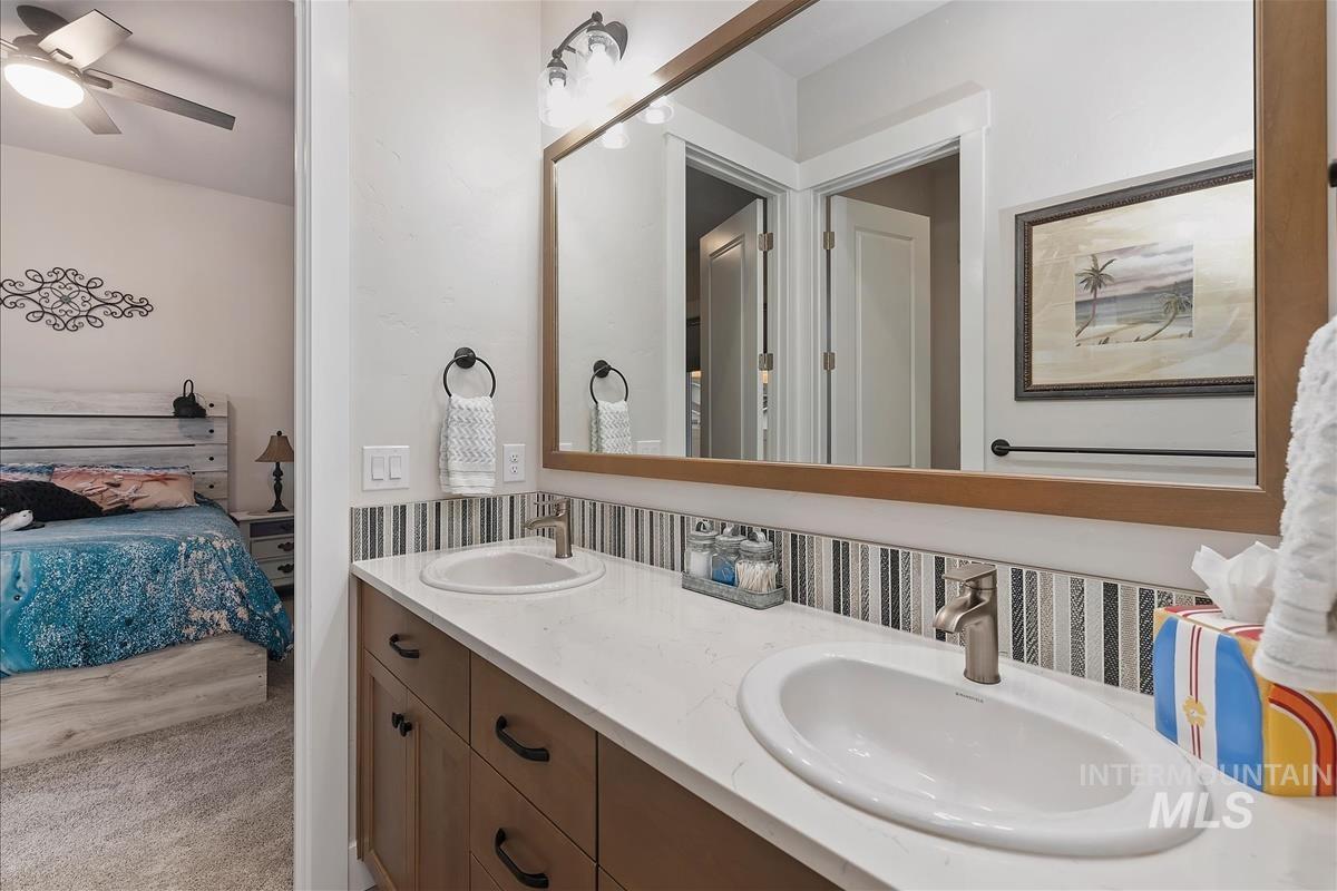 3413 N Hosta Ave, Star, Idaho 83669, 3 Bedrooms, 2.5 Bathrooms, Residential For Sale, Price $734,900,MLS 98980098