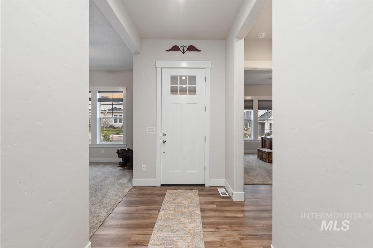 3413 N Hosta Ave, Star, Idaho 83669, 3 Bedrooms, 2.5 Bathrooms, Residential For Sale, Price $734,900,MLS 98980098