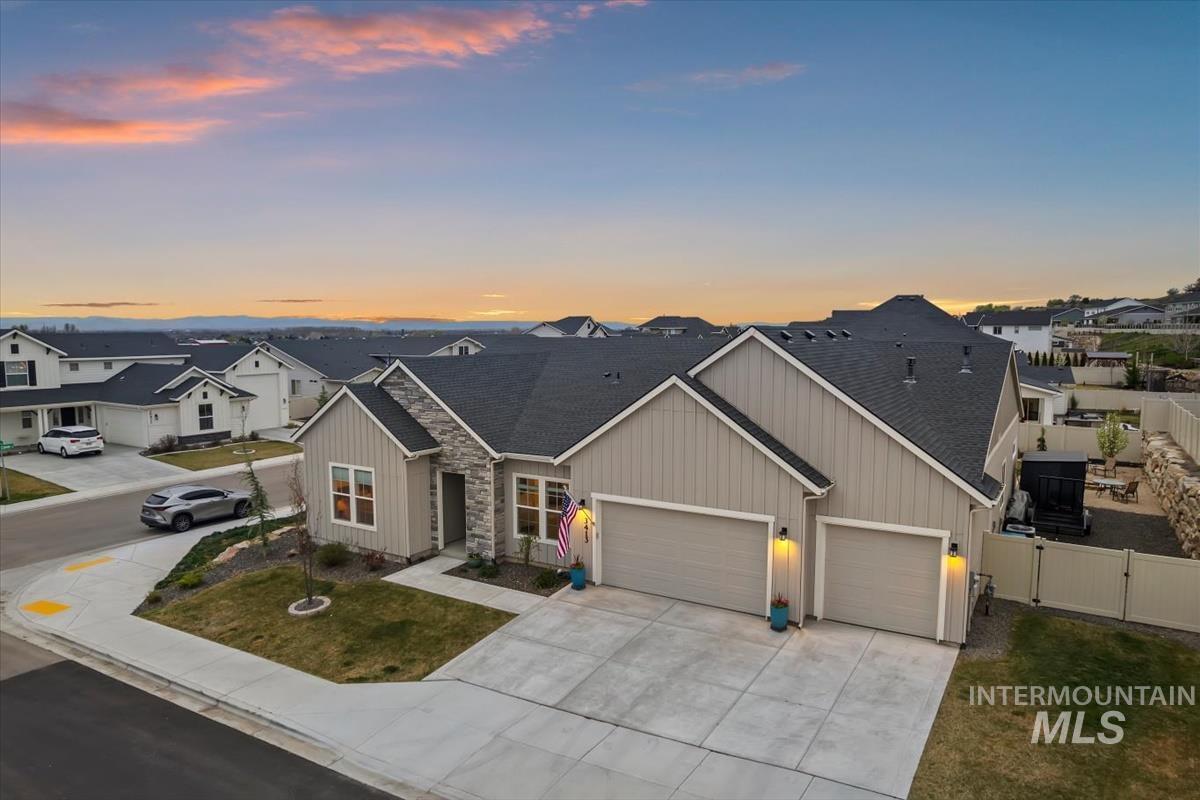 3413 N Hosta Ave, Star, Idaho 83669, 3 Bedrooms, 2.5 Bathrooms, Residential For Sale, Price $734,900,MLS 98980098