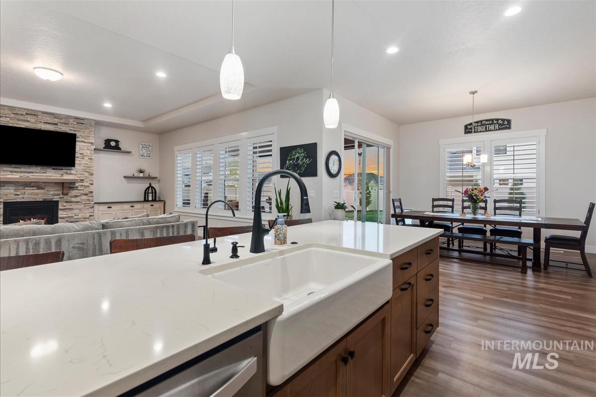 3413 N Hosta Ave, Star, Idaho 83669, 3 Bedrooms, 2.5 Bathrooms, Residential For Sale, Price $734,900,MLS 98980098