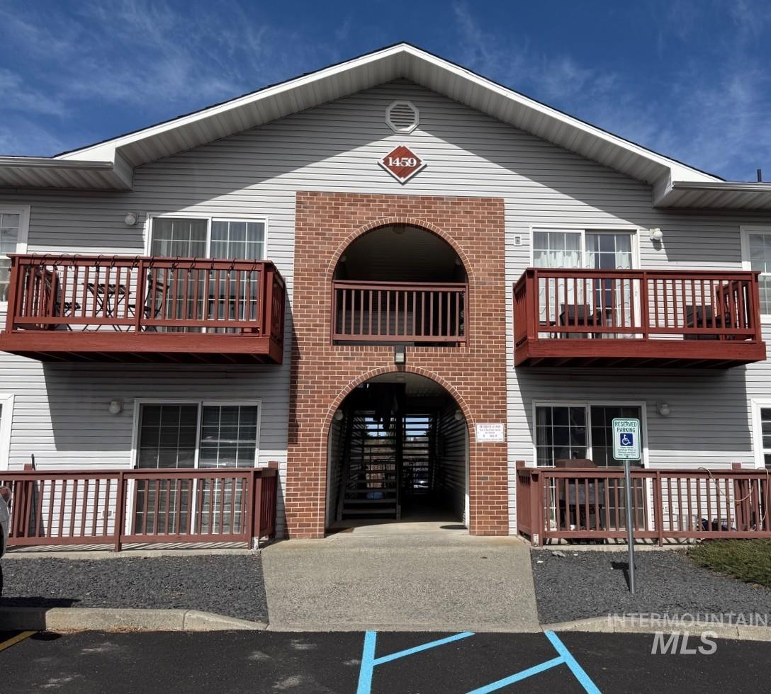 1459 Northwood, Moscow, Idaho 83843, 3 Bedrooms, 2 Bathrooms, Residential For Sale, Price $218,000,MLS 98980099