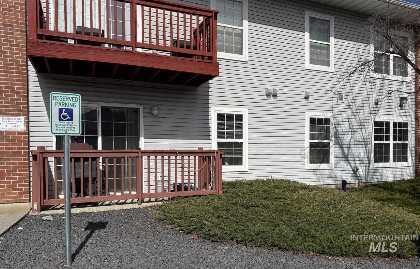 1459 Northwood, Moscow, Idaho 83843, 3 Bedrooms, 2 Bathrooms, Residential For Sale, Price $218,000,MLS 98980099