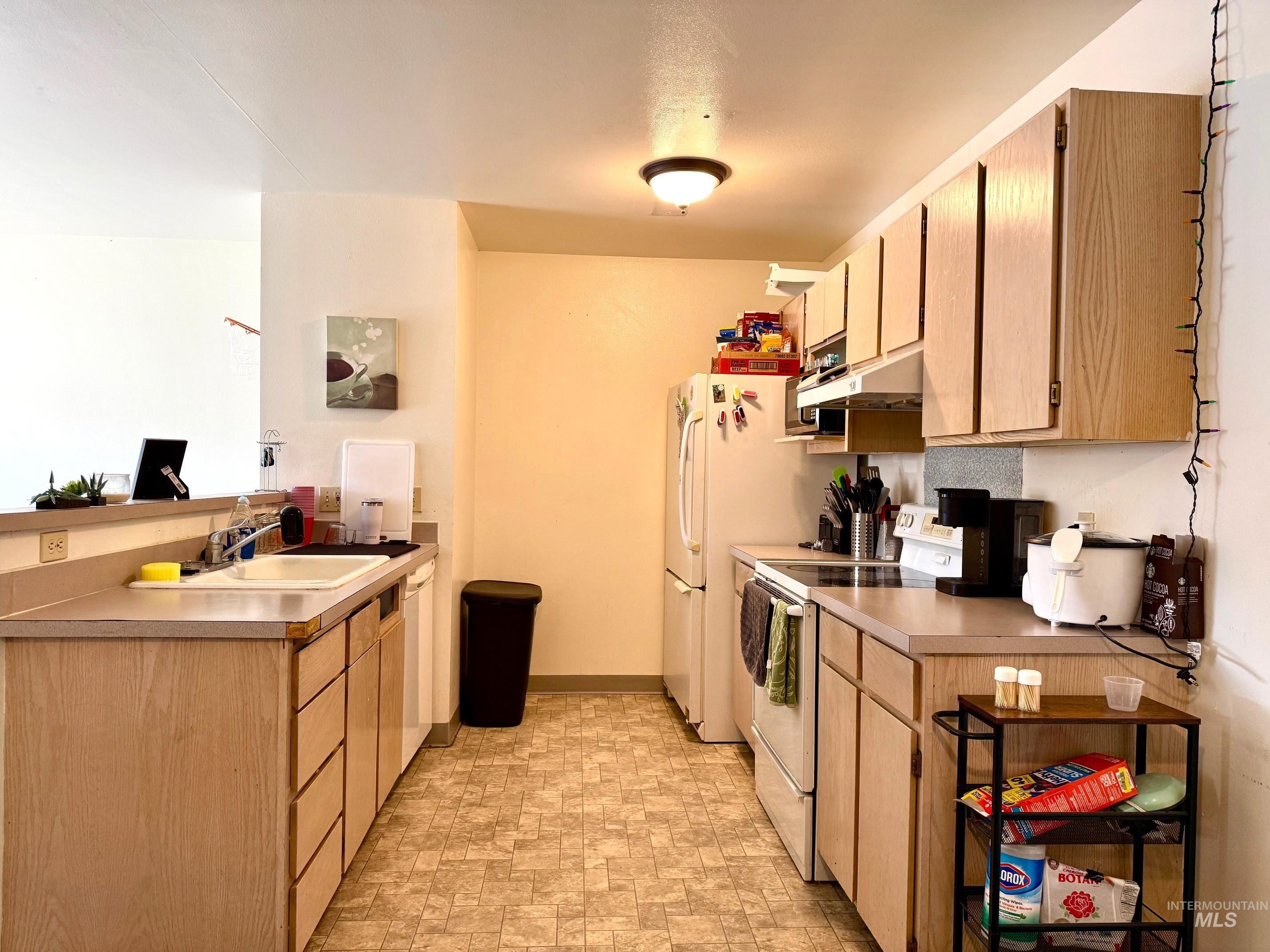 1459 Northwood, Moscow, Idaho 83843, 3 Bedrooms, 2 Bathrooms, Residential For Sale, Price $218,000,MLS 98980099