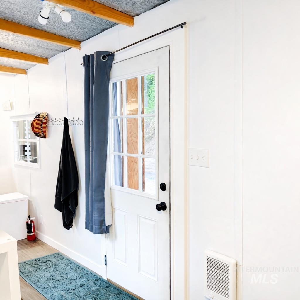 1309 Laurel Drive, Cascade, Idaho 83611, 1 Bedroom, 1 Bathroom, Residential For Sale, Price $360,000,MLS 98980104