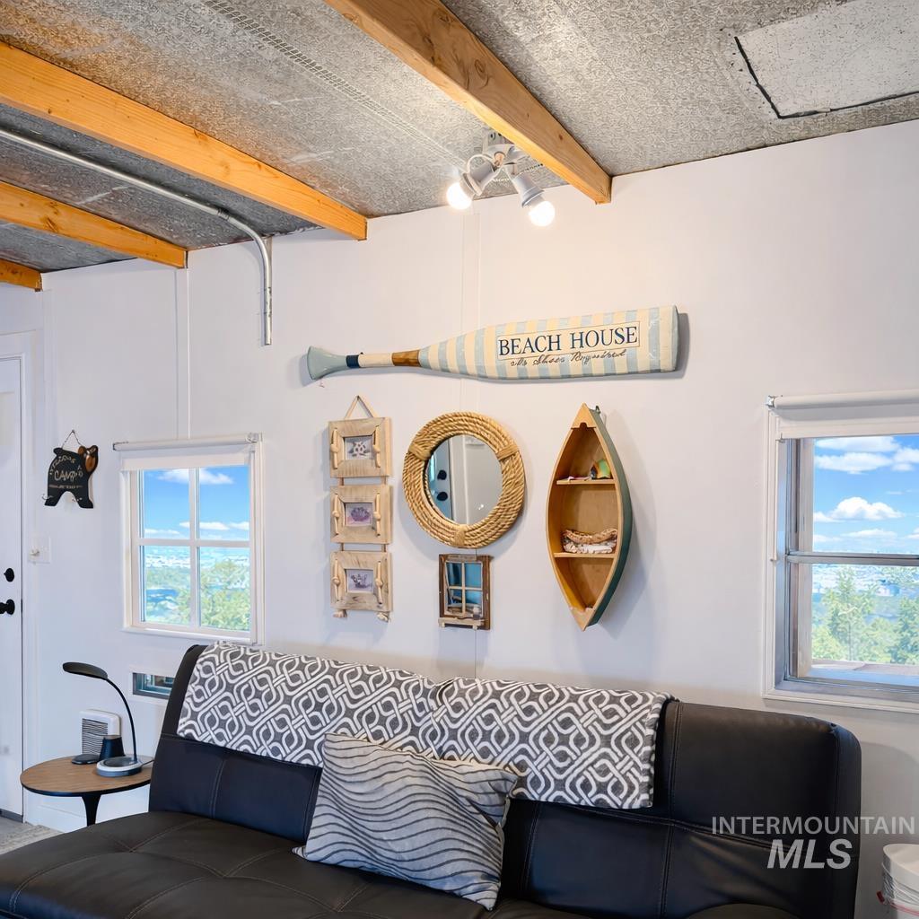 1309 Laurel Drive, Cascade, Idaho 83611, 1 Bedroom, 1 Bathroom, Residential For Sale, Price $360,000,MLS 98980104