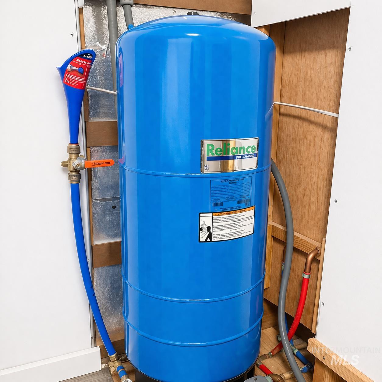 1309 Laurel Drive, Cascade, Idaho 83611, 1 Bedroom, 1 Bathroom, Residential For Sale, Price $360,000,MLS 98980104