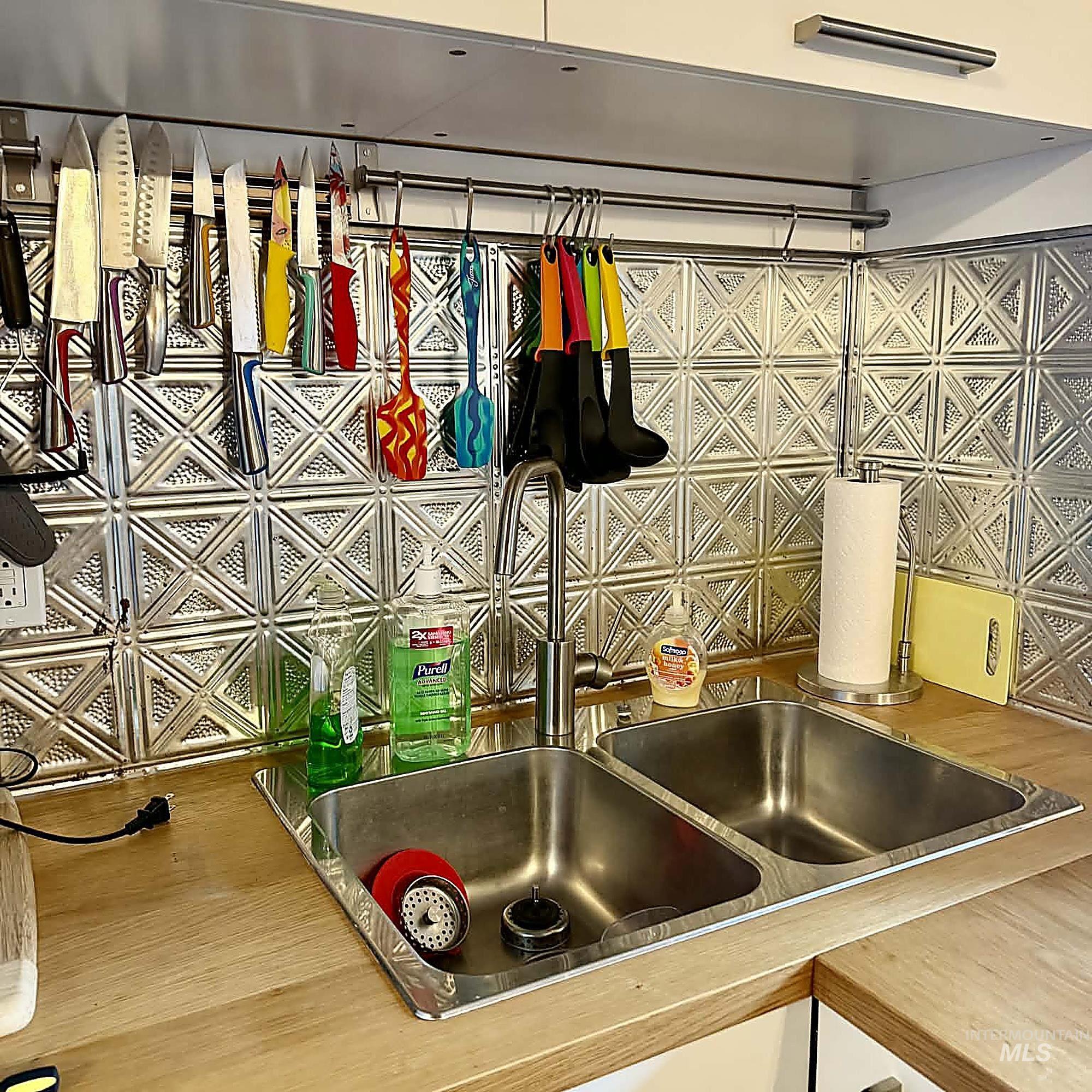 1309 Laurel Drive, Cascade, Idaho 83611, 1 Bedroom, 1 Bathroom, Residential For Sale, Price $360,000,MLS 98980104