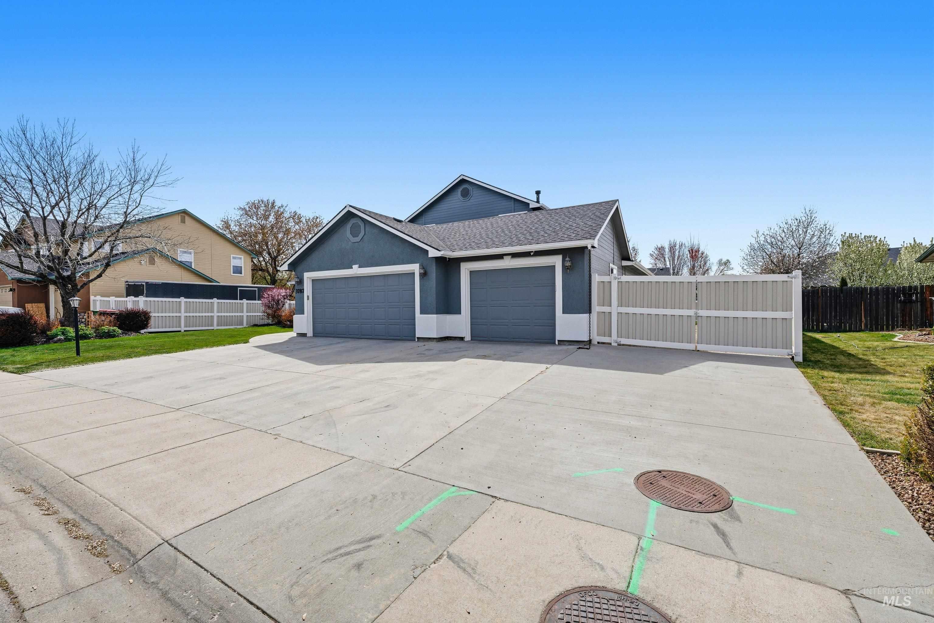 3787 N Alexis Way, Meridian, Idaho 83646, 4 Bedrooms, 3 Bathrooms, Residential For Sale, Price $549,000,MLS 98980105