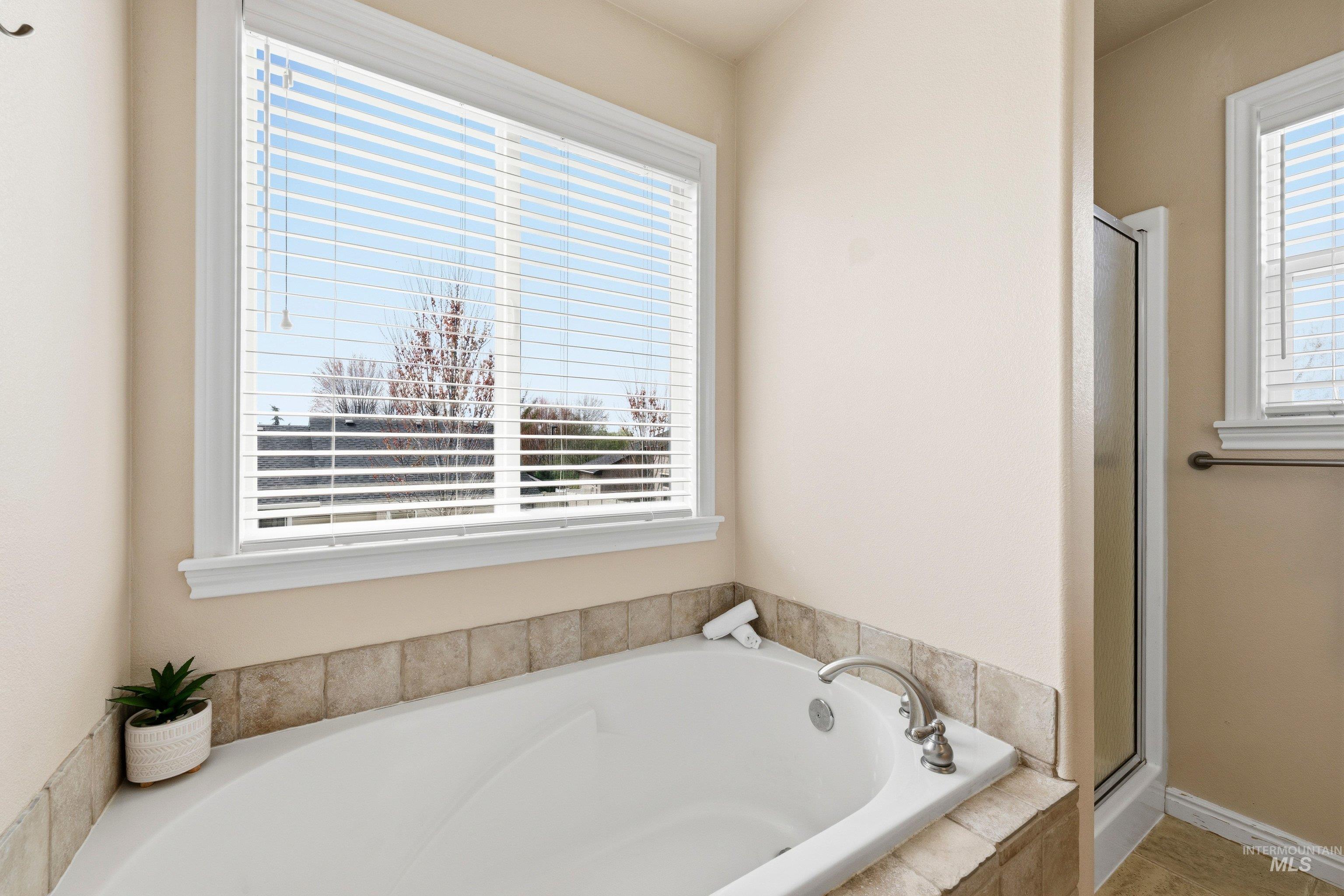 3787 N Alexis Way, Meridian, Idaho 83646, 4 Bedrooms, 3 Bathrooms, Residential For Sale, Price $549,000,MLS 98980105