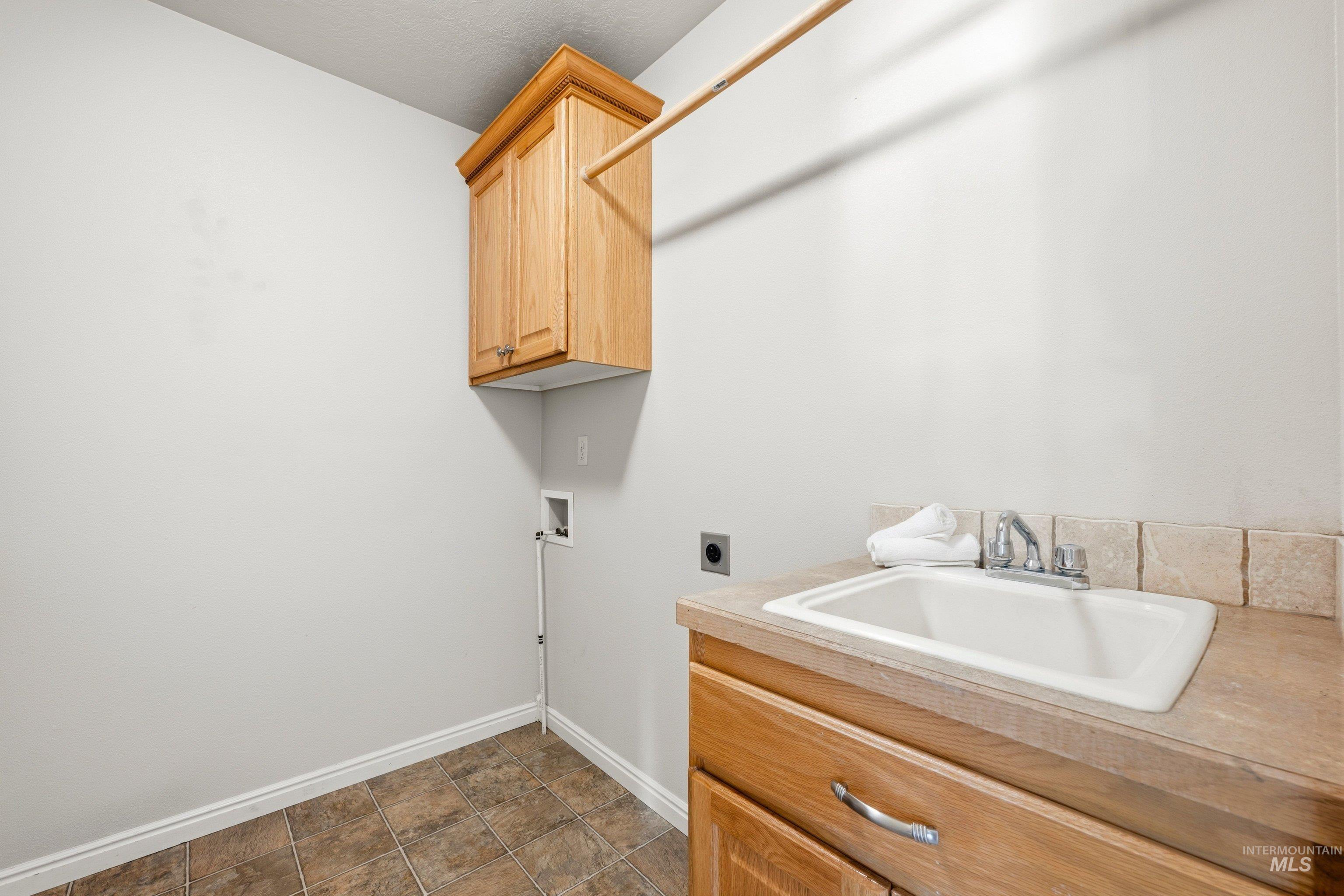 3787 N Alexis Way, Meridian, Idaho 83646, 4 Bedrooms, 3 Bathrooms, Residential For Sale, Price $549,000,MLS 98980105