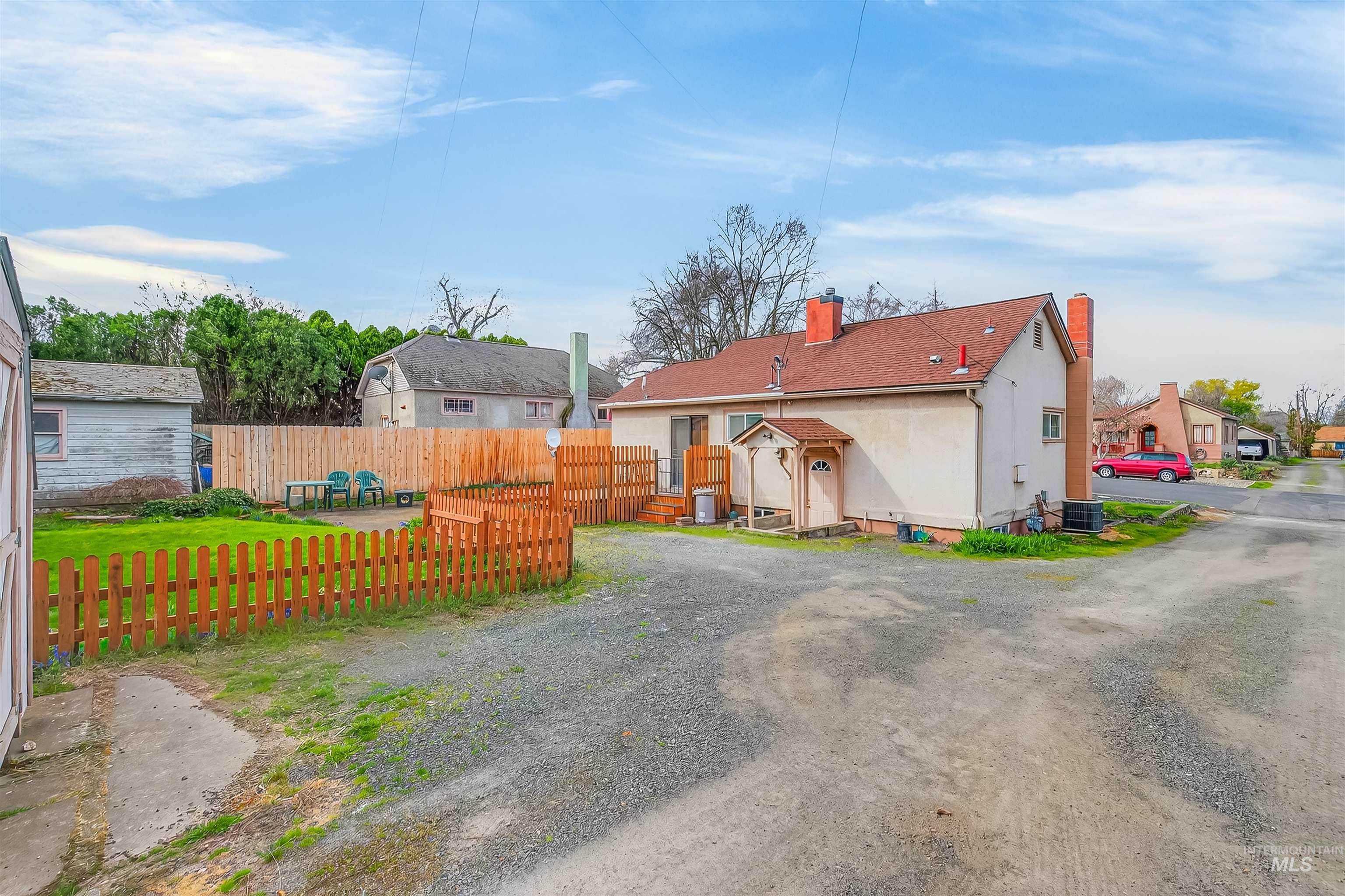 1317 15th Street, Lewiston, Idaho 83501, 2 Bedrooms, 1 Bathroom, Residential For Sale, Price $269,000,MLS 98980106