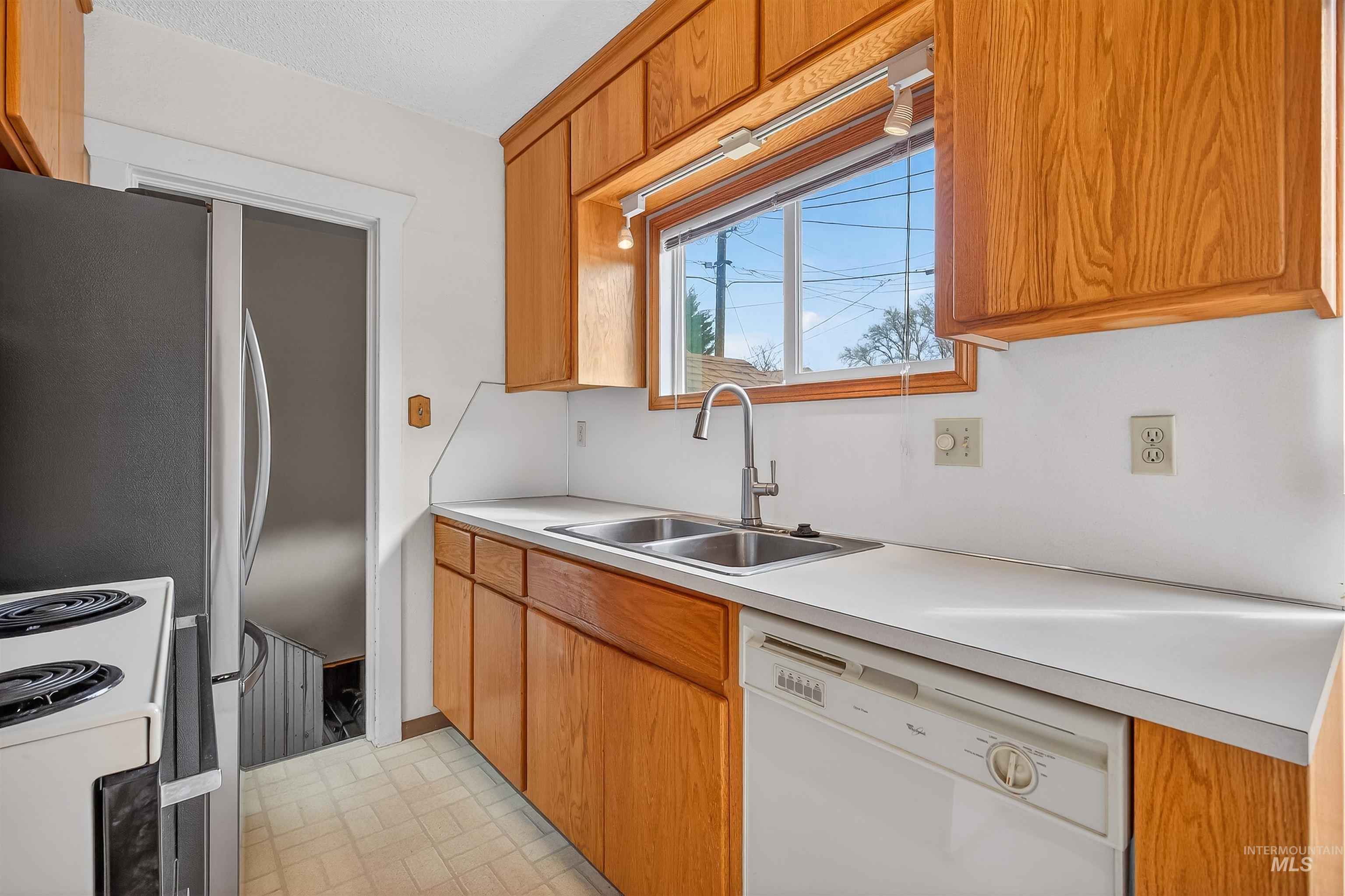 1317 15th Street, Lewiston, Idaho 83501, 2 Bedrooms, 1 Bathroom, Residential For Sale, Price $269,000,MLS 98980106